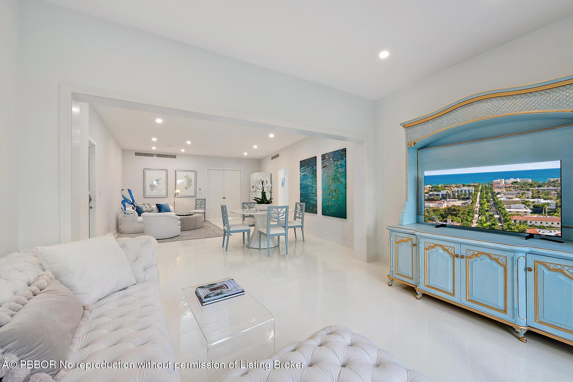 300 S Ocean Boulevard, 2E, Palm Beach Unit: 2E