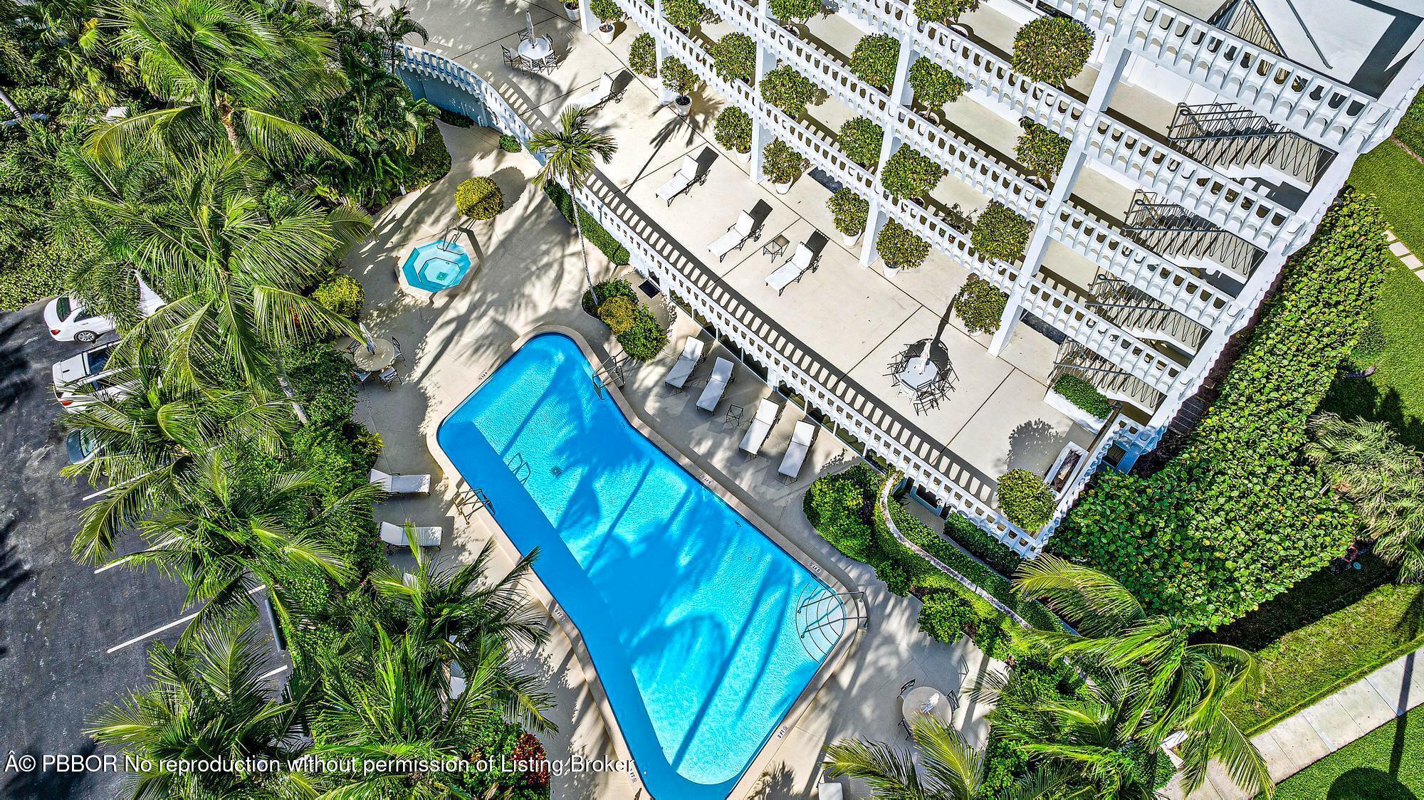 300 S Ocean Boulevard, 2E, Palm Beach Unit: 2E