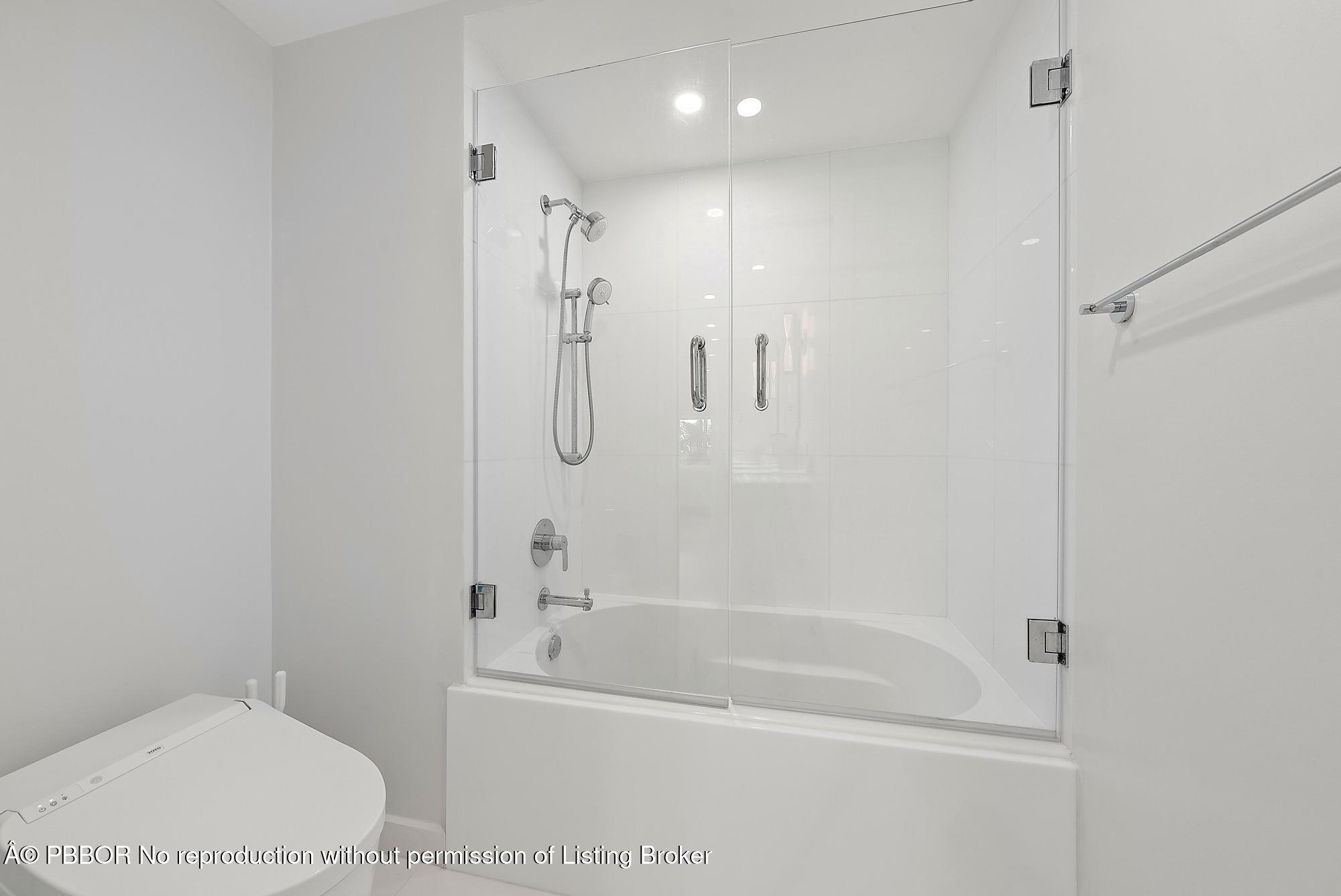 300 S Ocean Boulevard, 2E, Palm Beach Unit: 2E