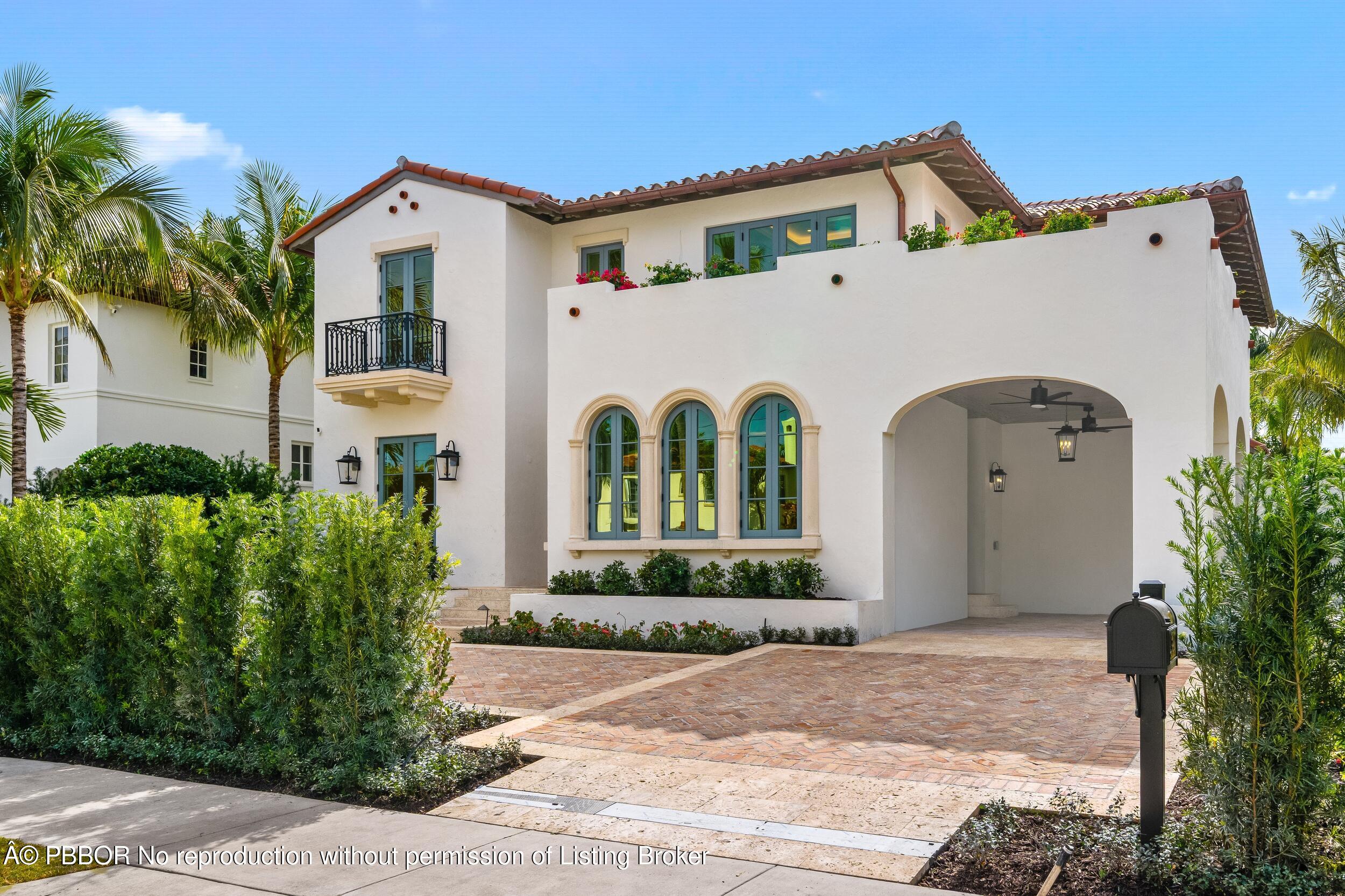 350 Seabreeze Avenue