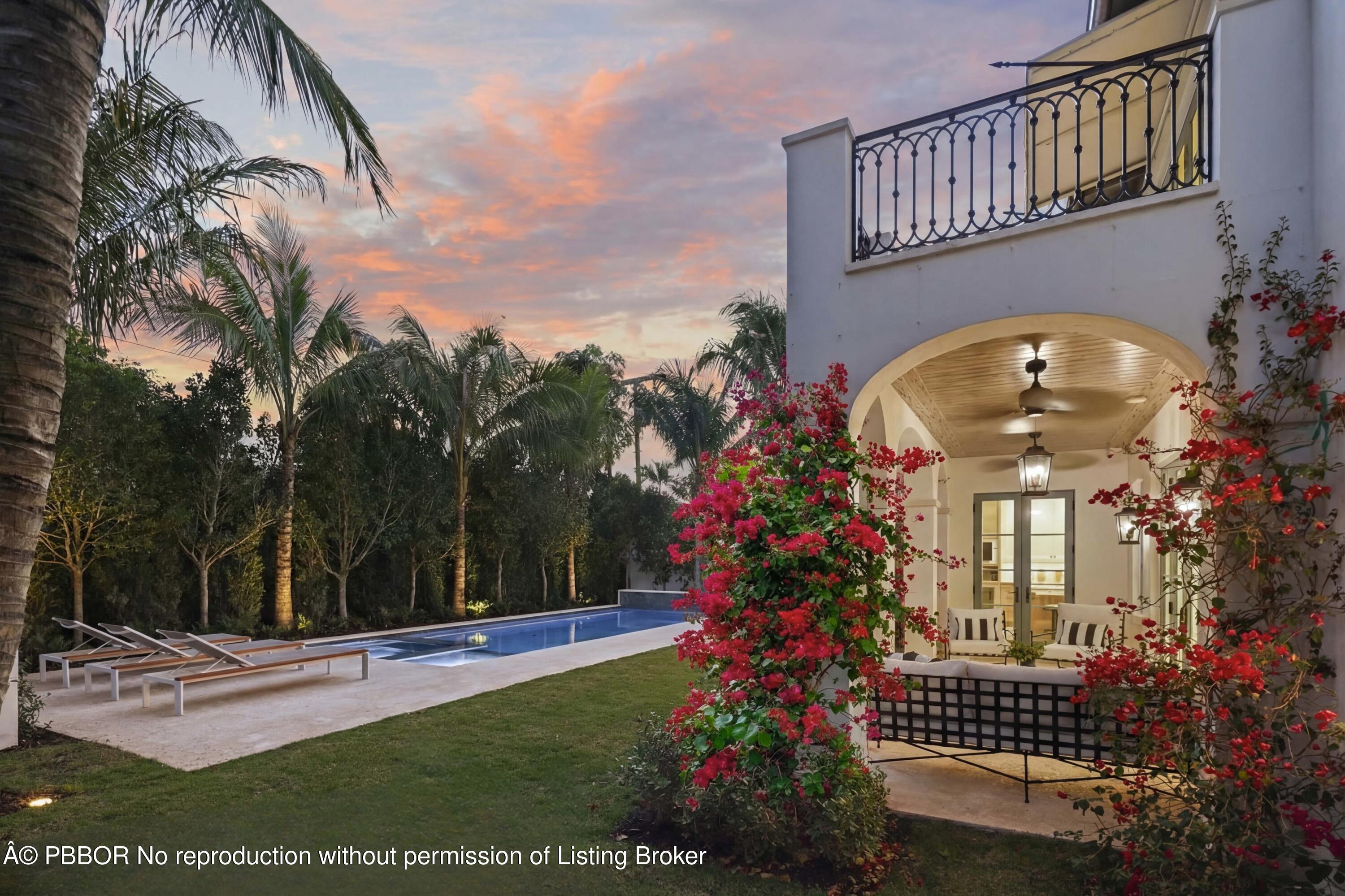 350 Seabreeze Avenue