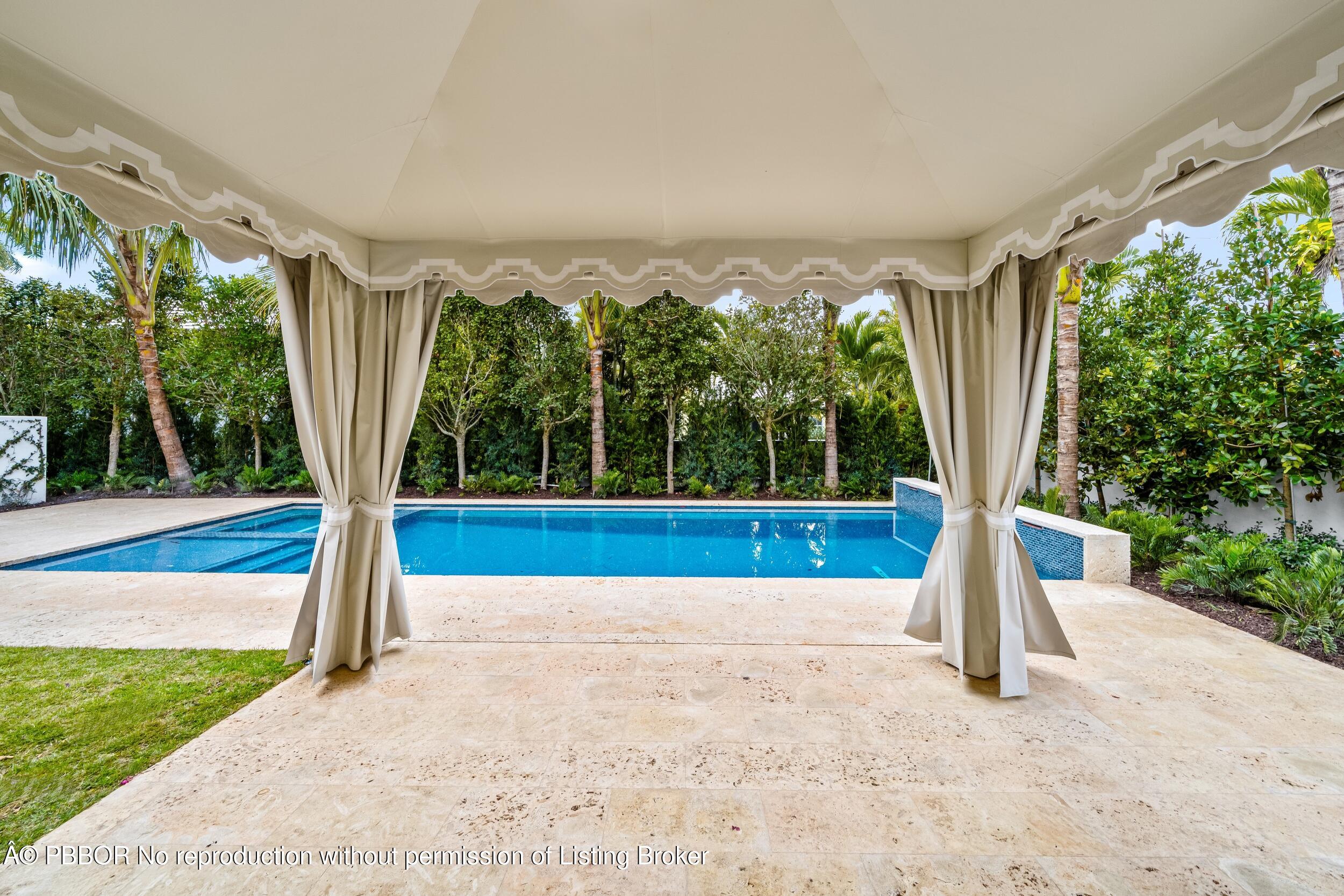 350 Seabreeze Avenue