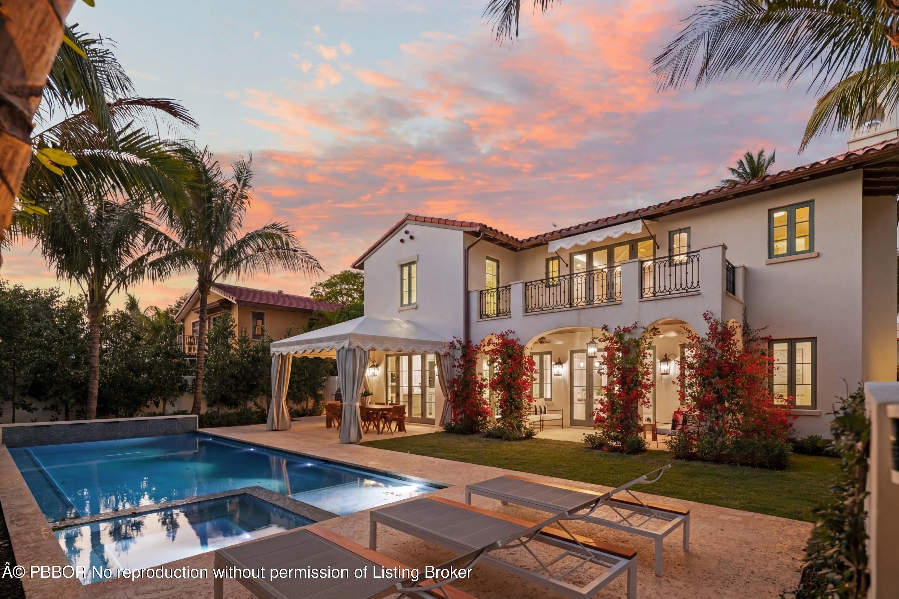 350 Seabreeze Avenue