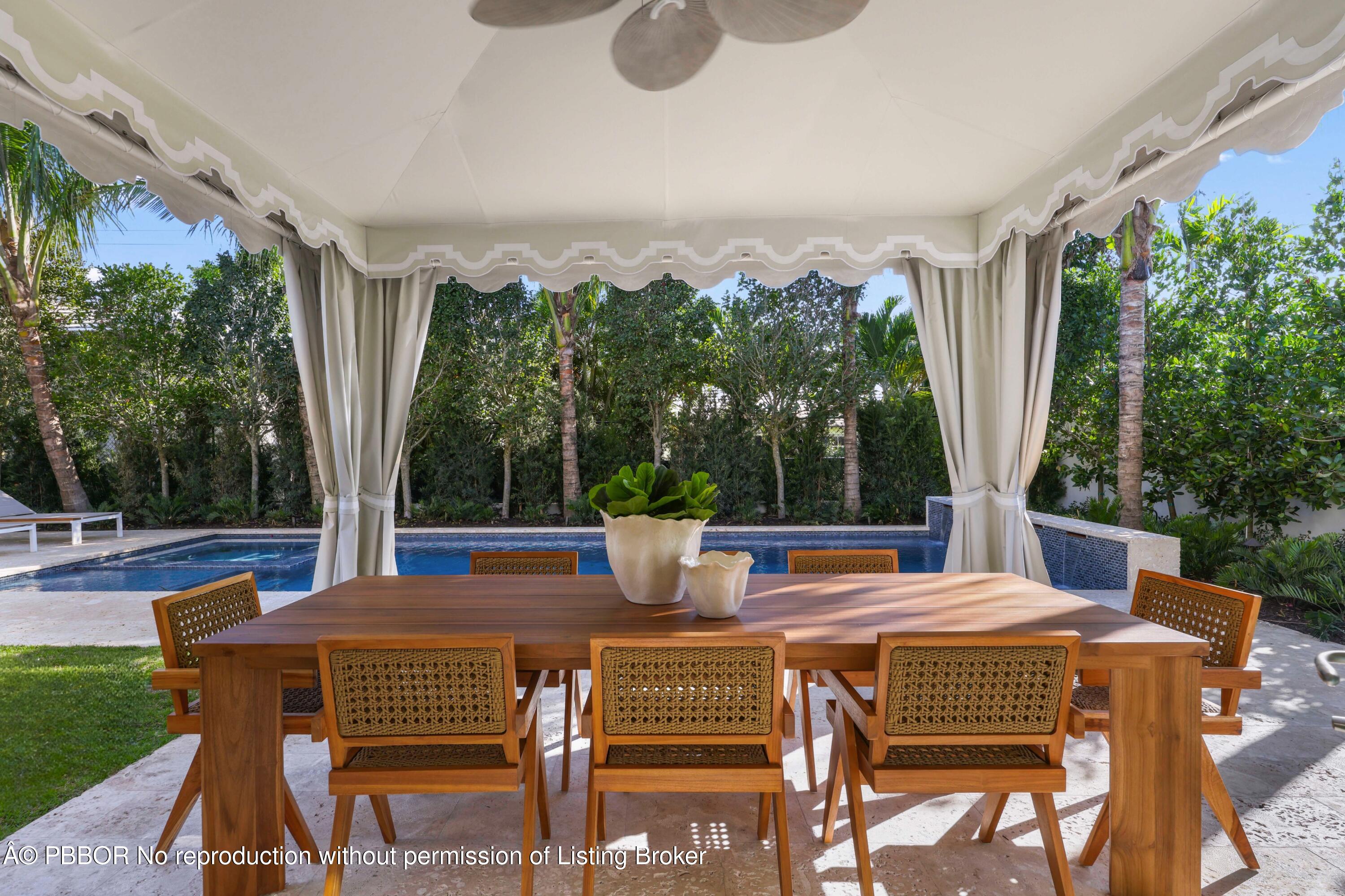 350 Seabreeze Avenue