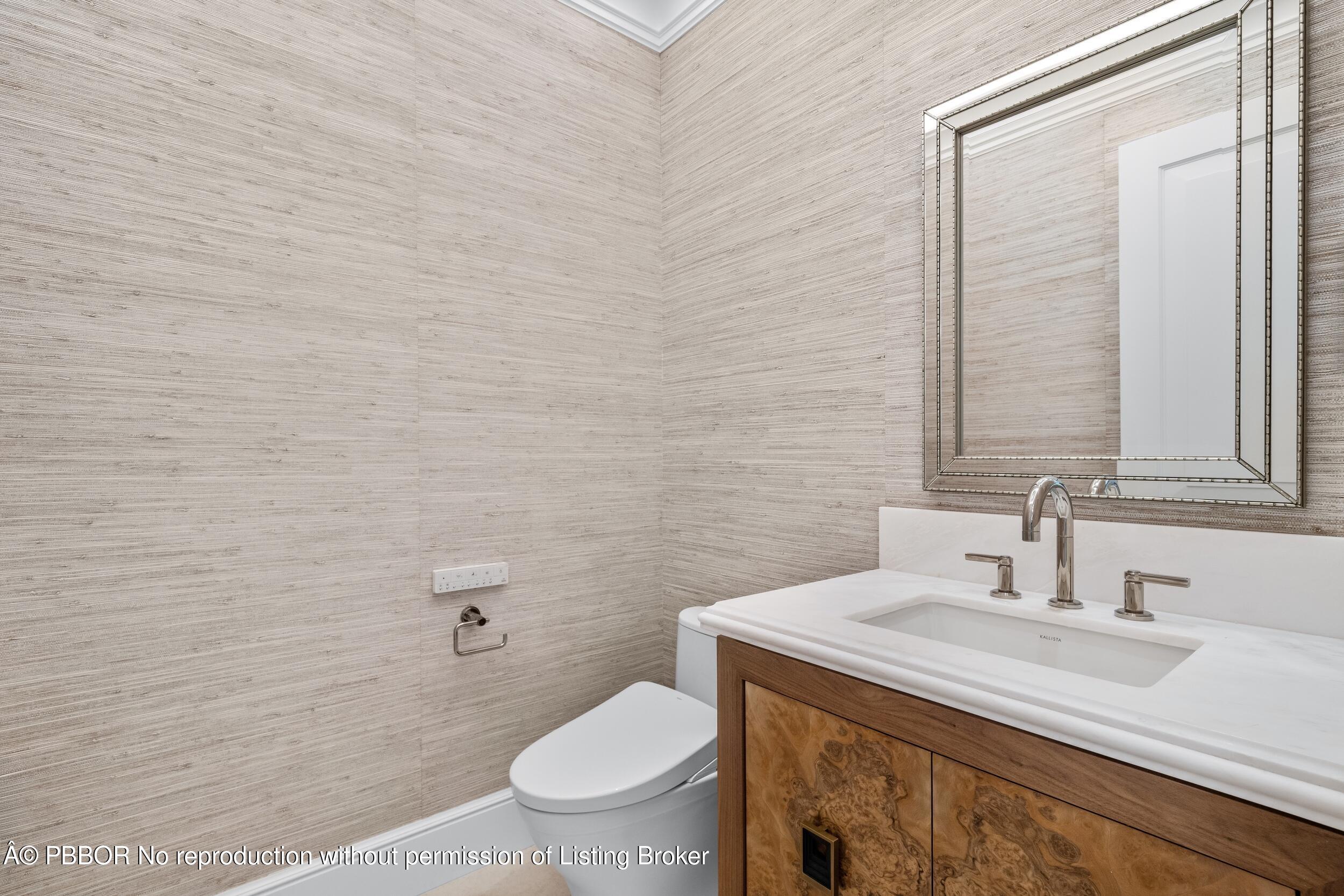 350 Seabreeze Avenue