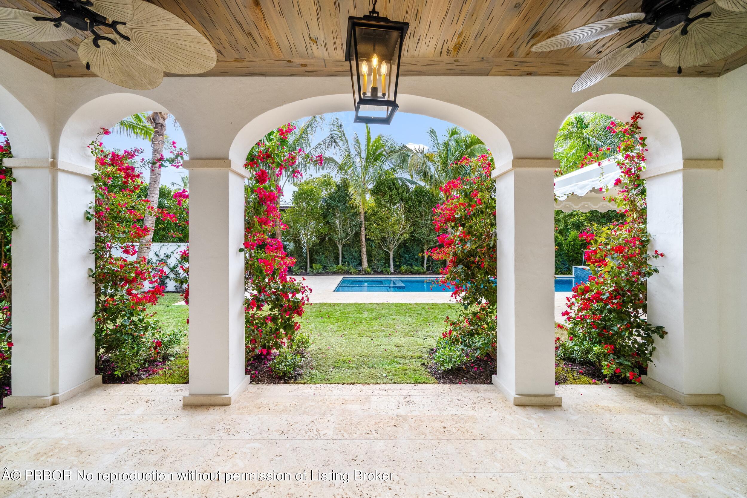 350 Seabreeze Avenue