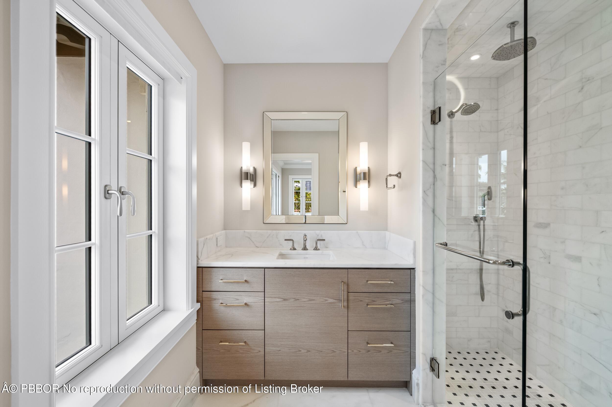 350 Seabreeze Avenue