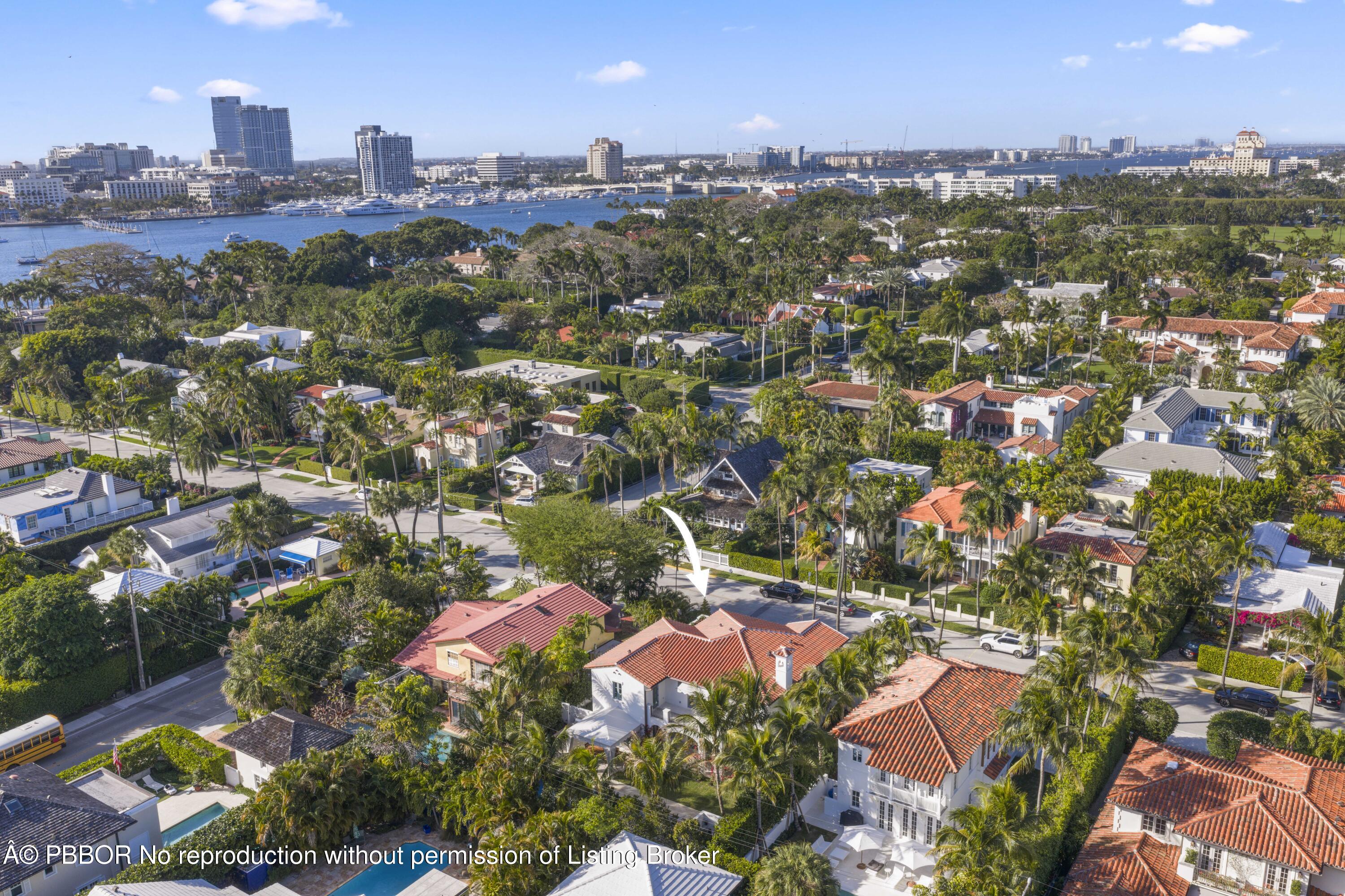 350 Seabreeze Avenue