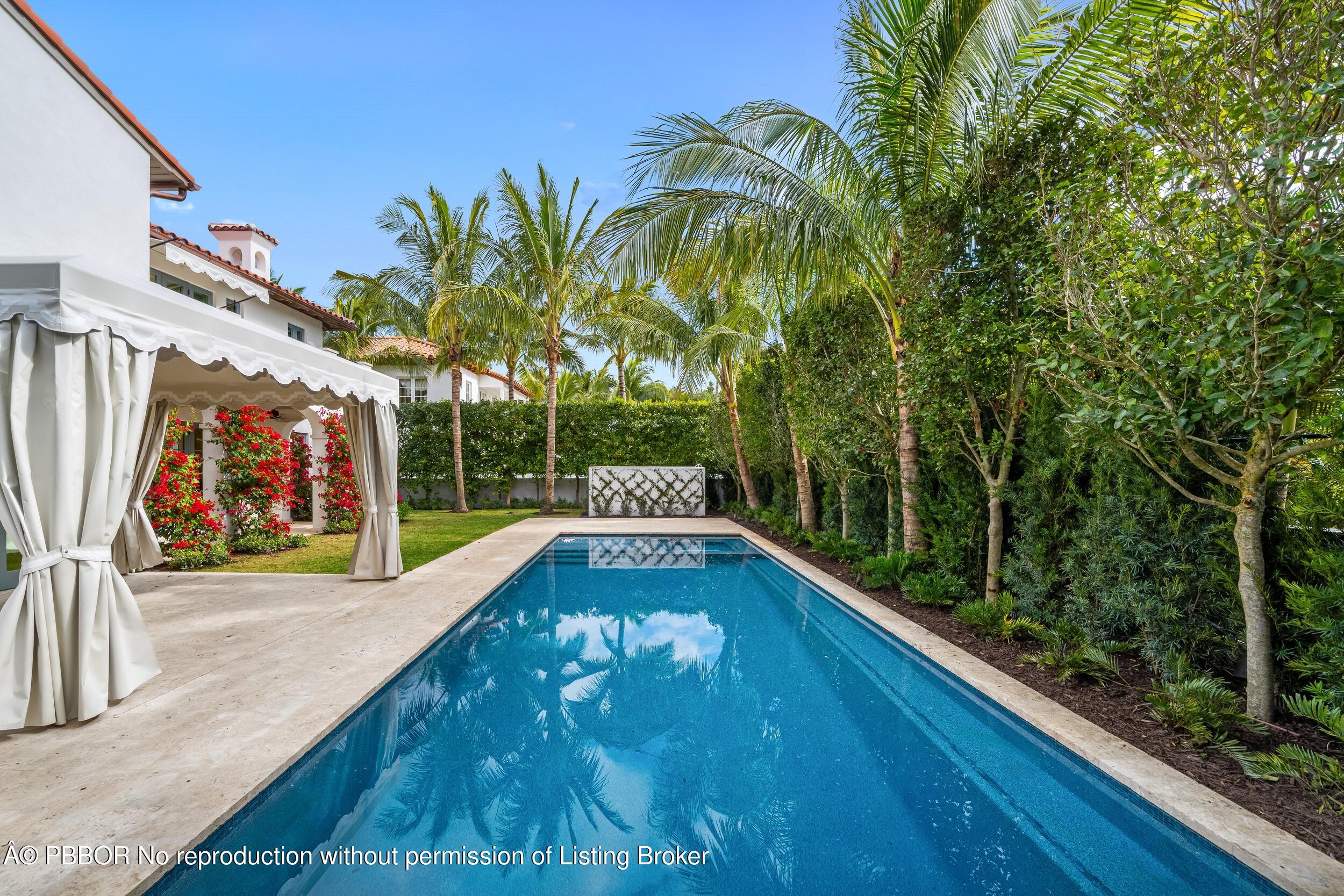 350 Seabreeze Avenue