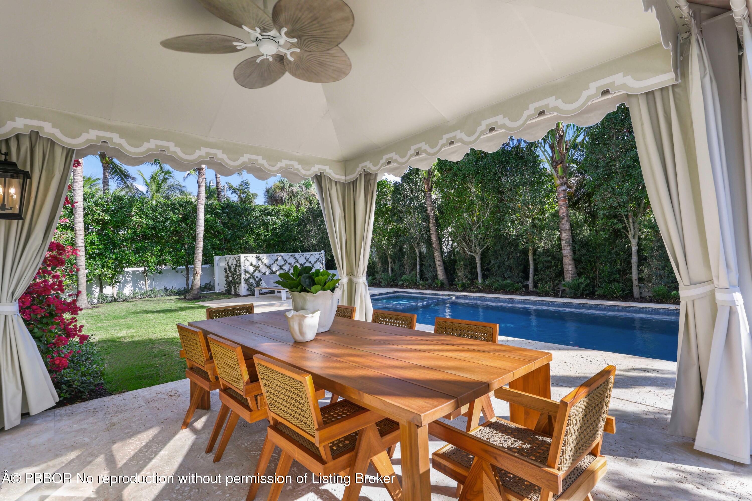 350 Seabreeze Avenue