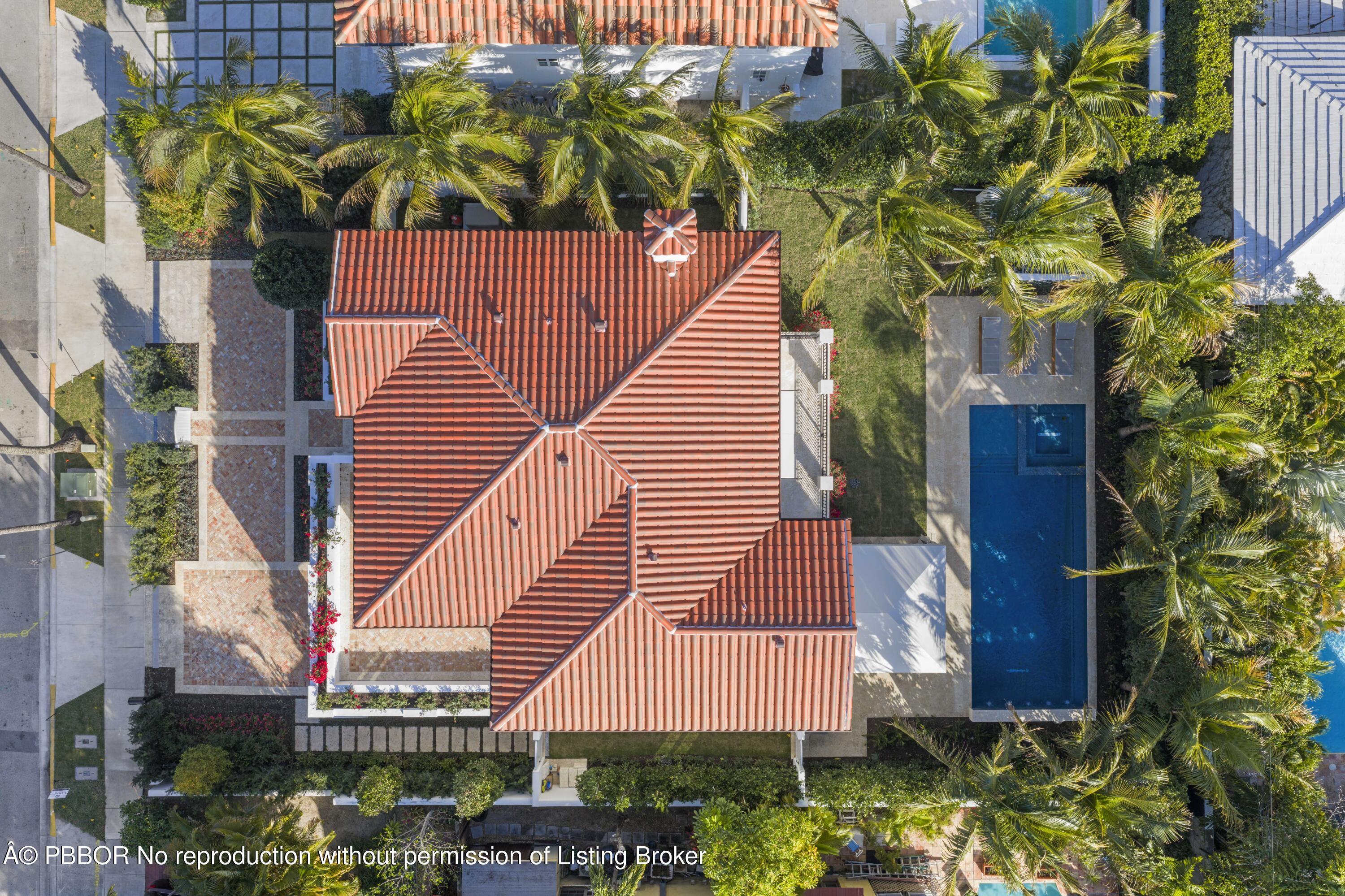 350 Seabreeze Avenue