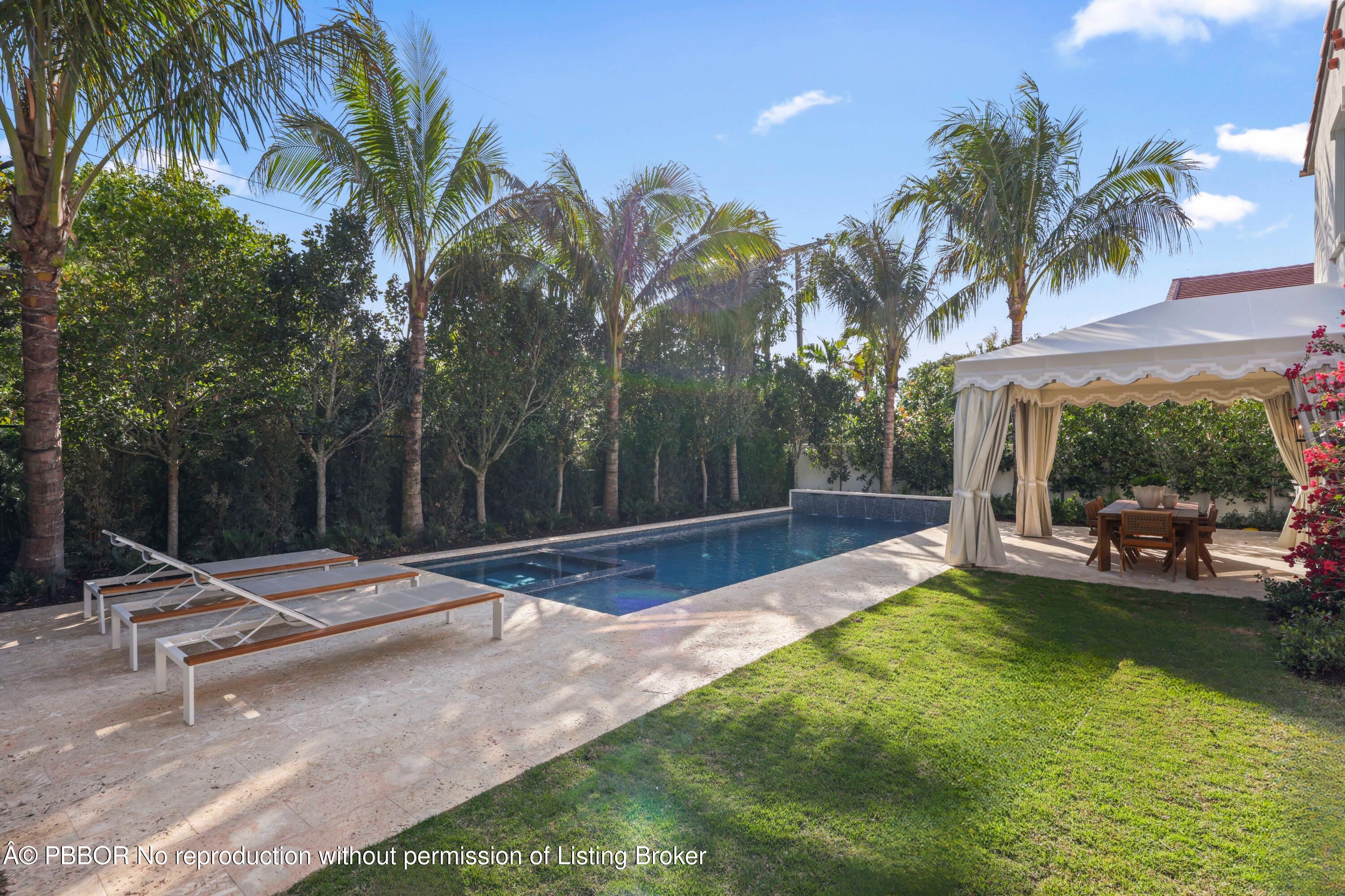 350 Seabreeze Avenue