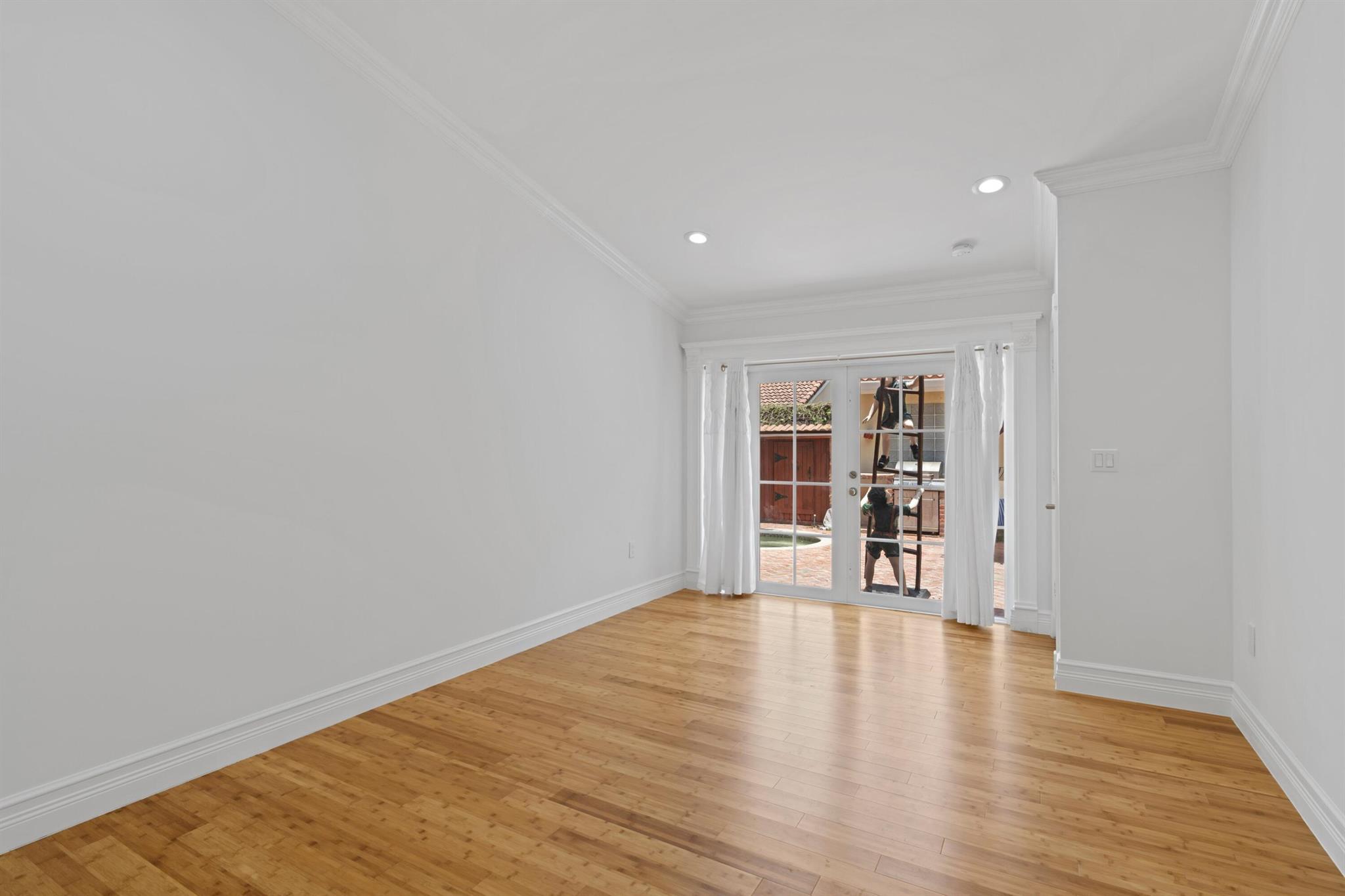 1075 Oysterwood Street