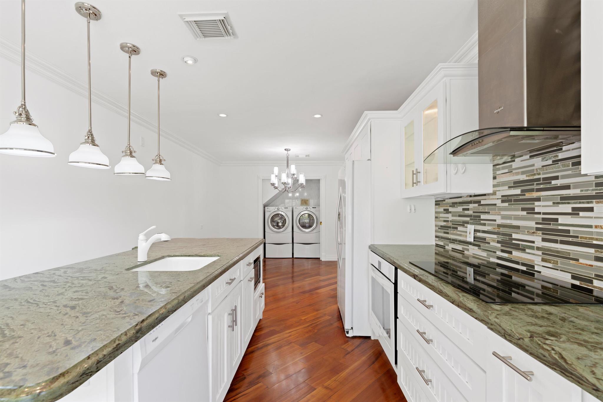 1075 Oysterwood Street