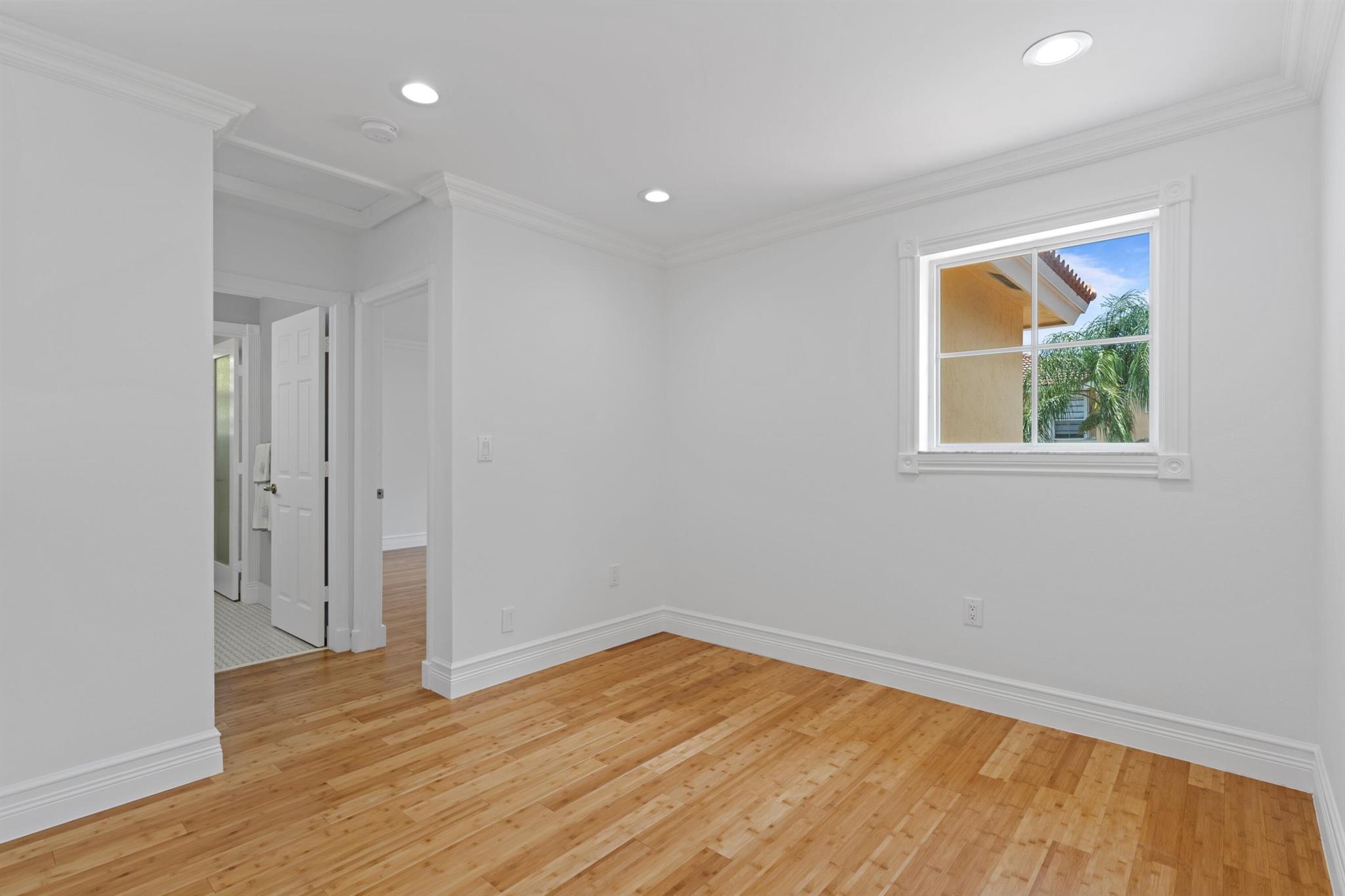 1075 Oysterwood Street