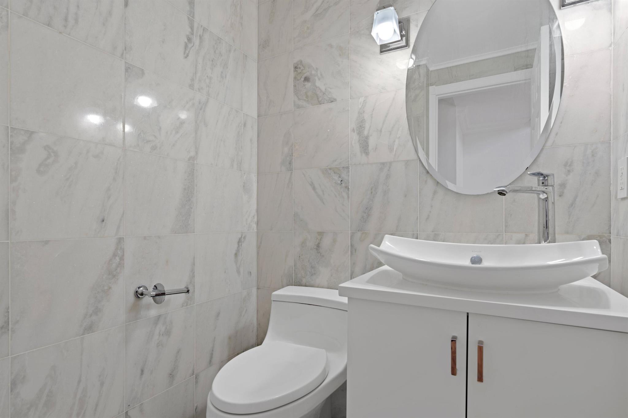 1075 Oysterwood Street