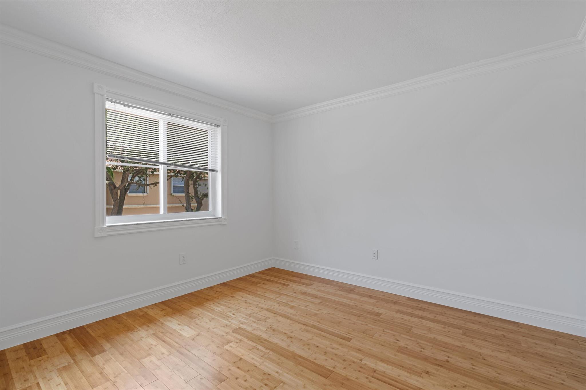 1075 Oysterwood Street