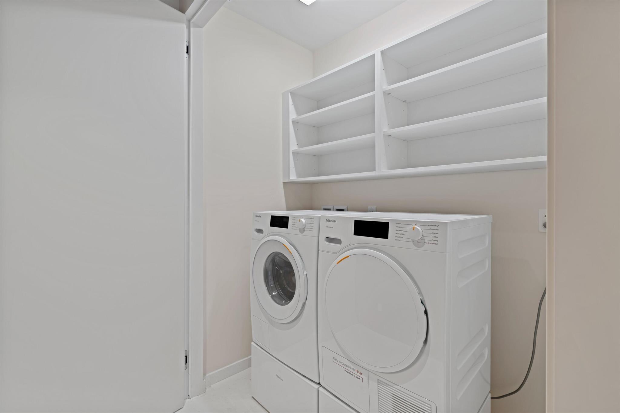 200 Arkona Court 1401