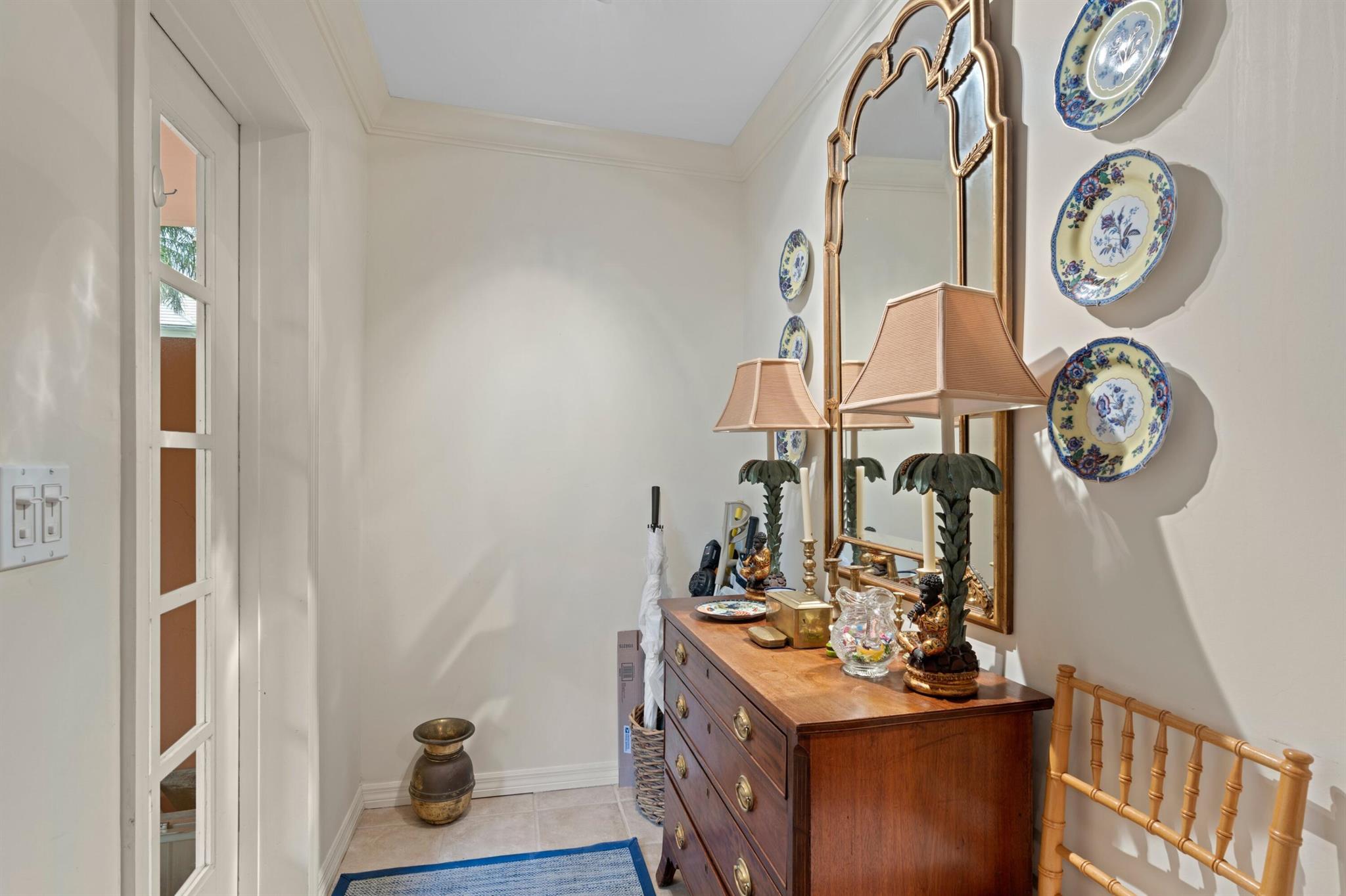 134 Peruvian Avenue 101