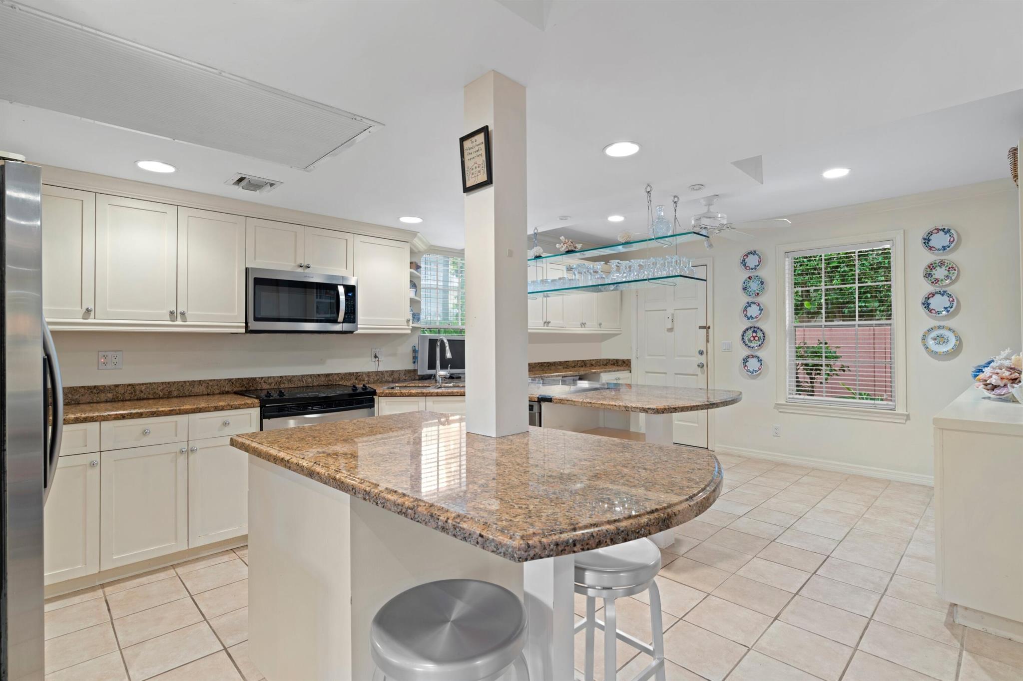 134 Peruvian Avenue 101