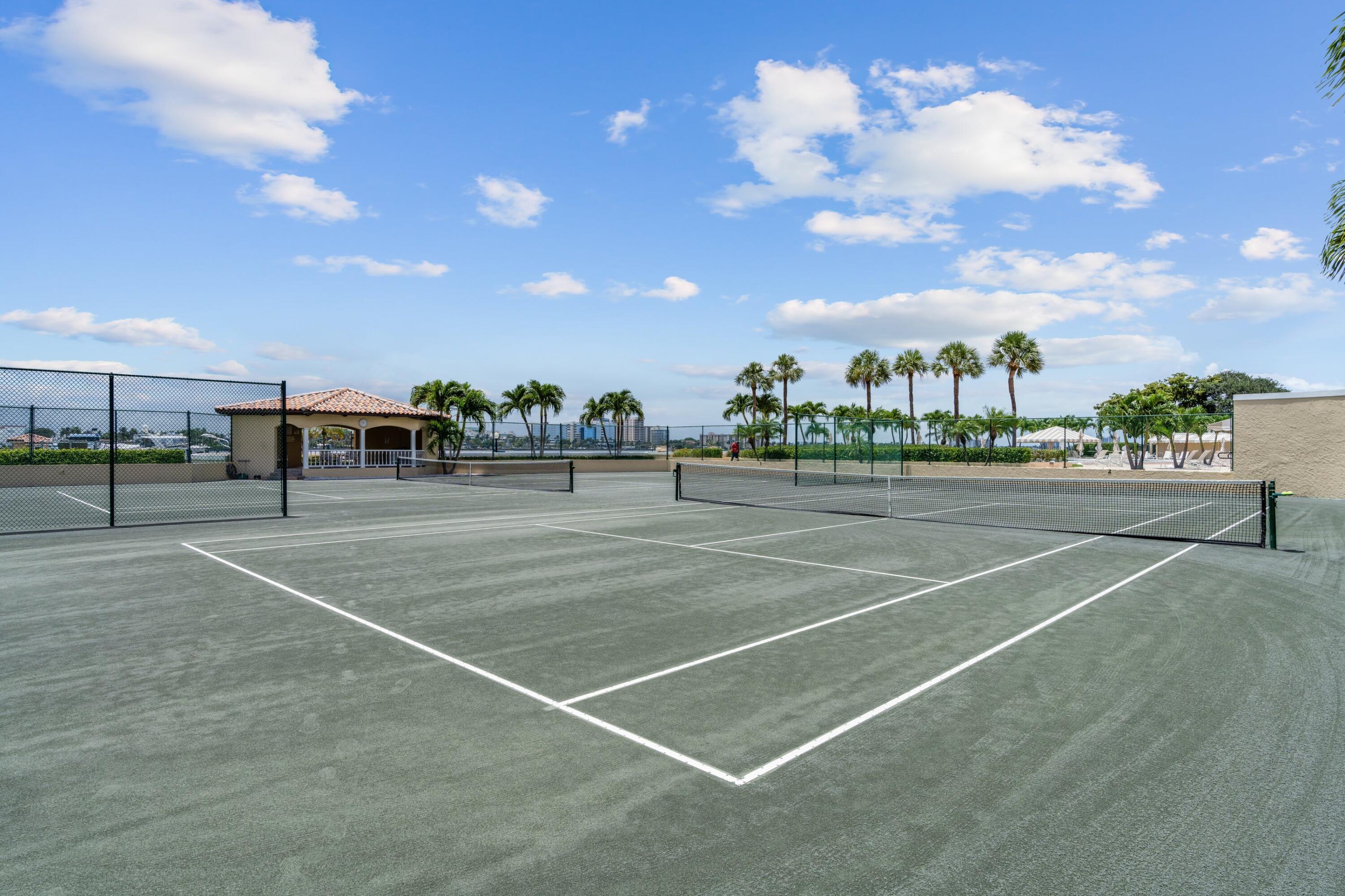 150 Bradley Place 904