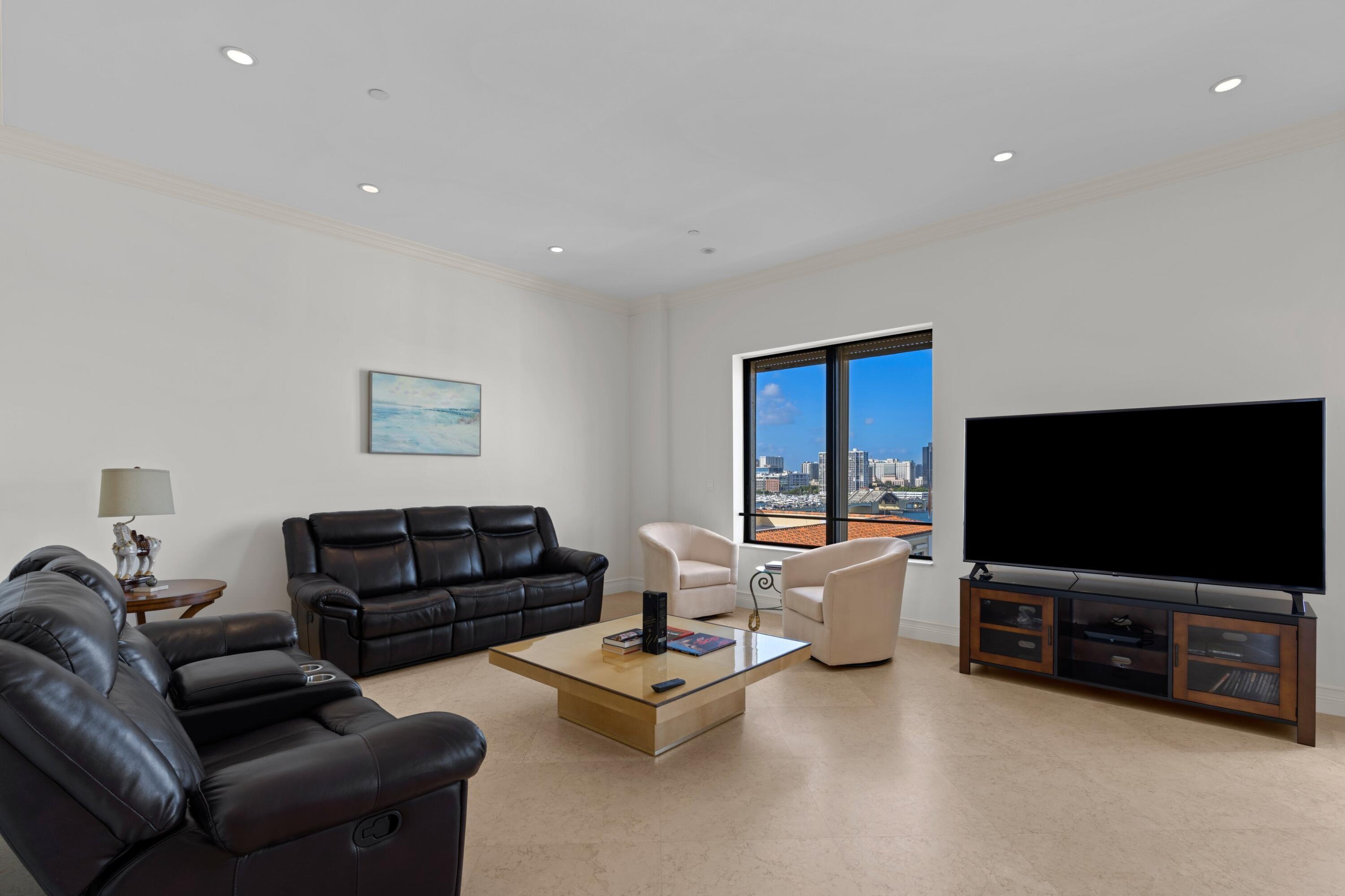 150 Bradley Place 904