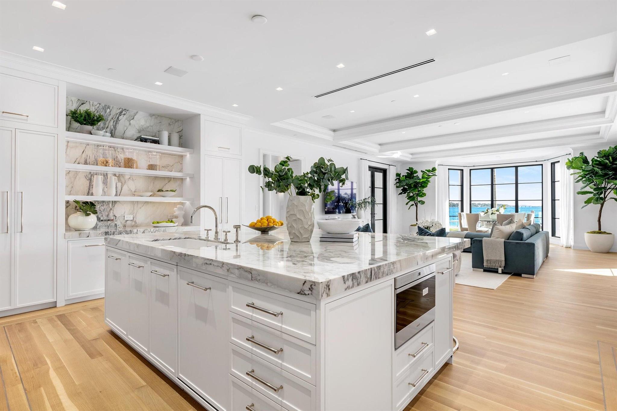 10 Tarpon Isle