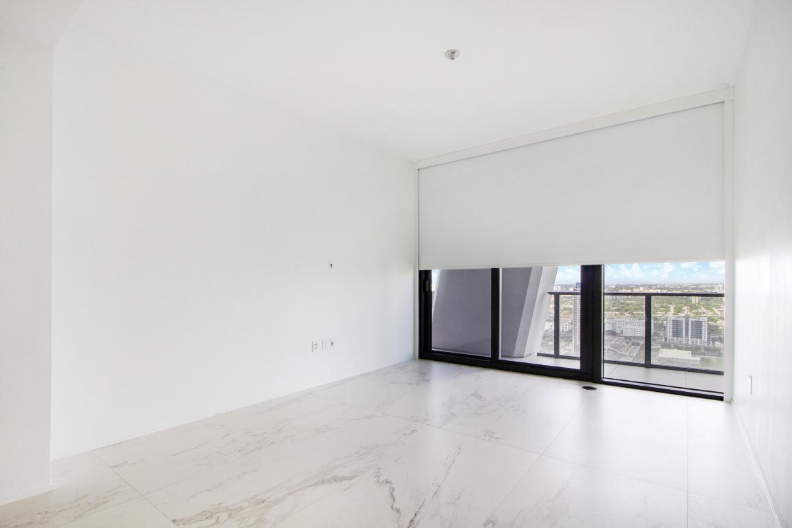 1000 Biscayne Boulevard 2901