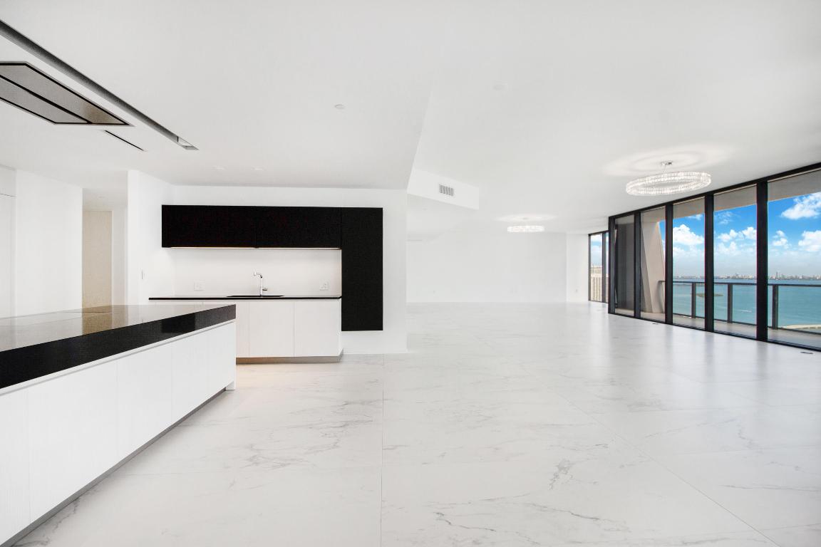 1000 Biscayne Boulevard 2901