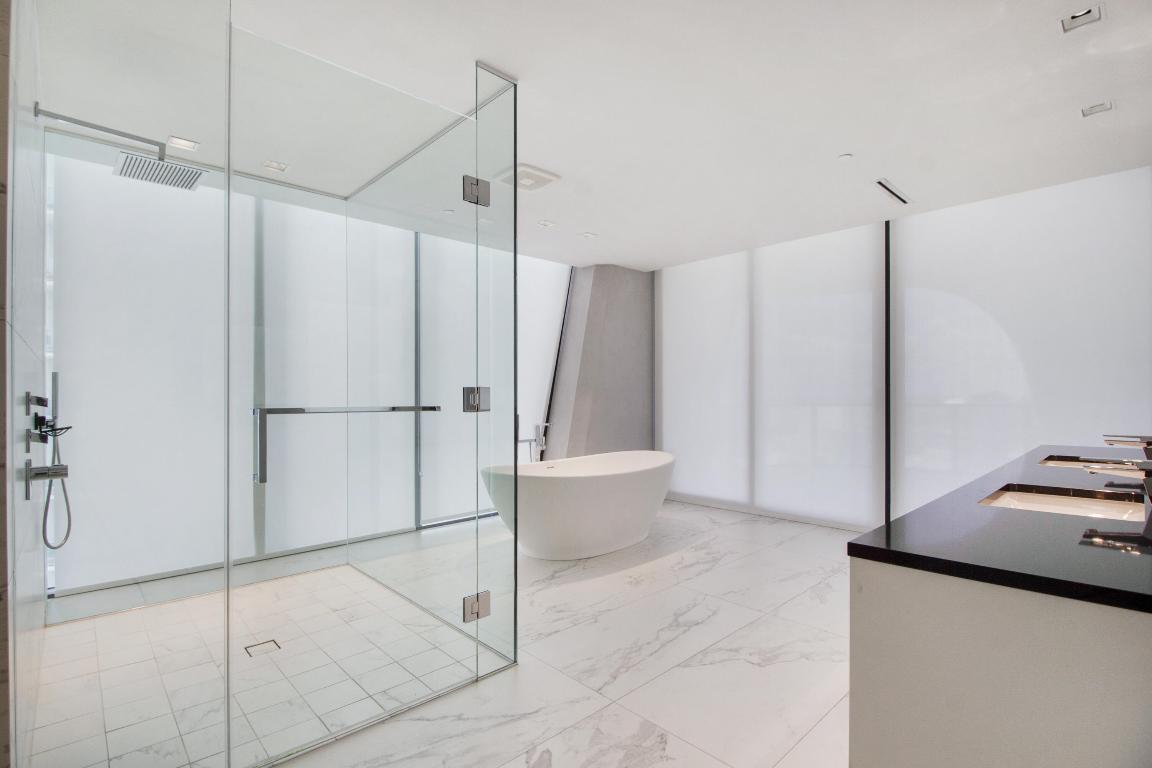 1000 Biscayne Boulevard 2901