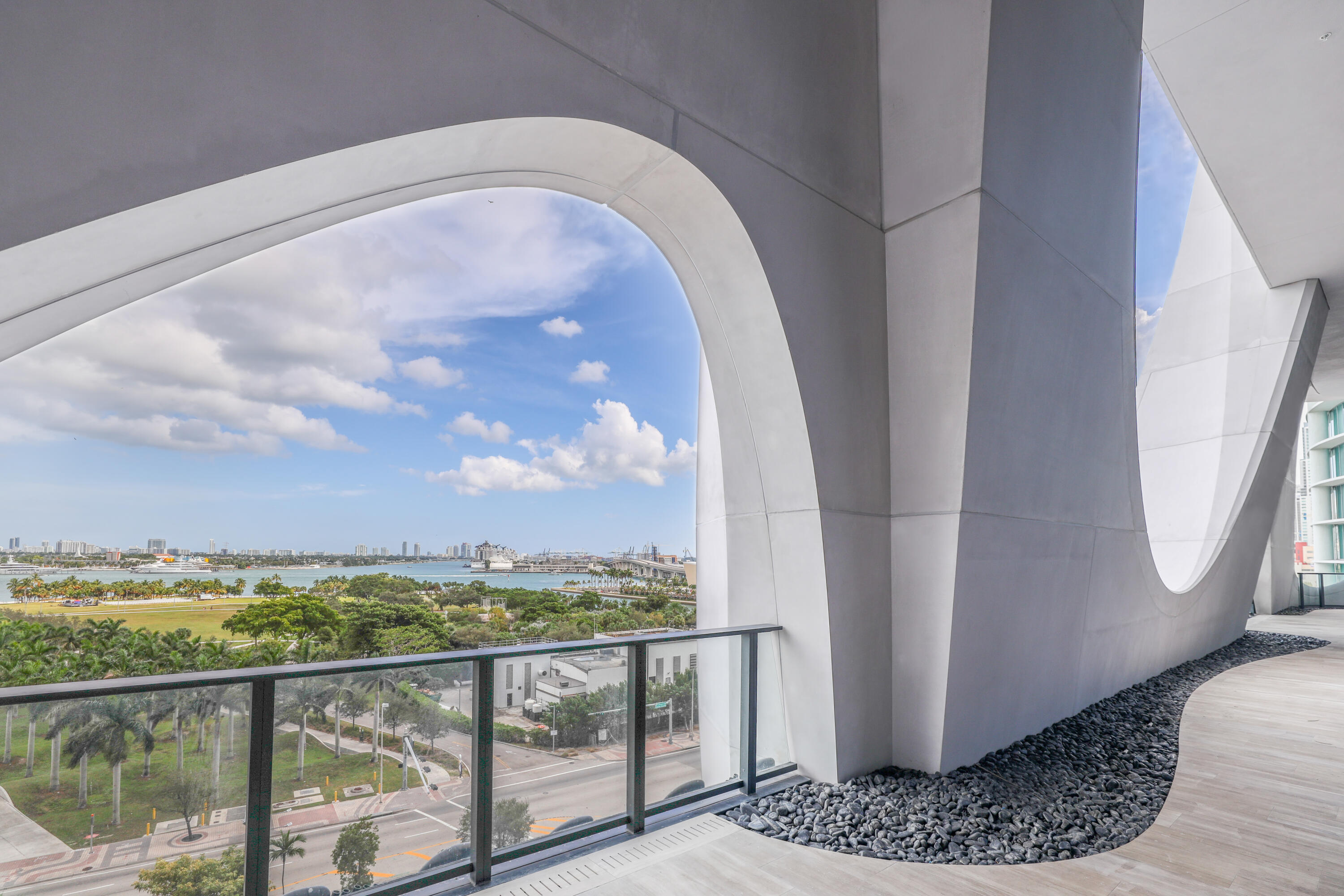 1000 Biscayne Boulevard 2901