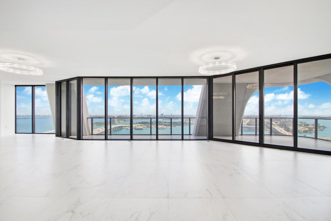 1000 Biscayne Boulevard 2901