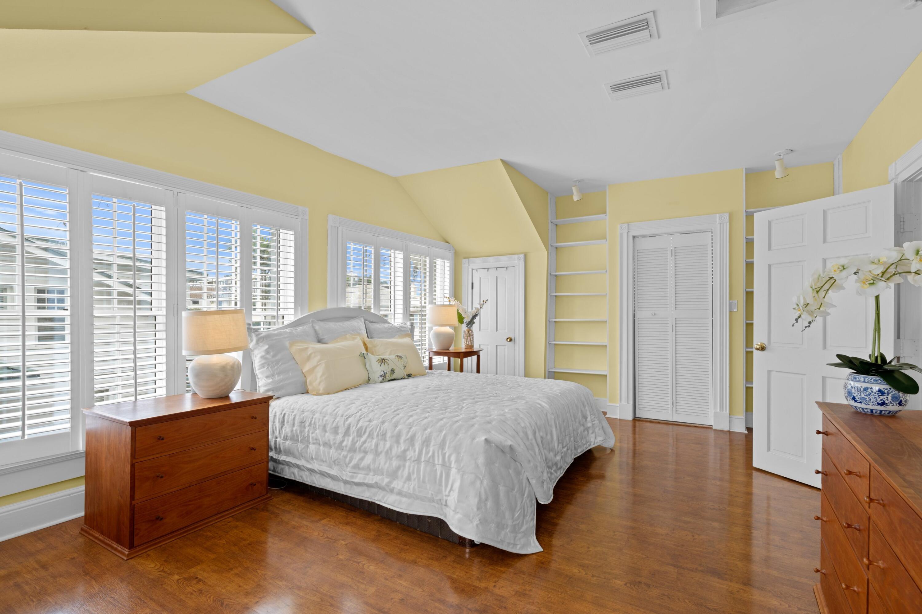 256 Park Avenue