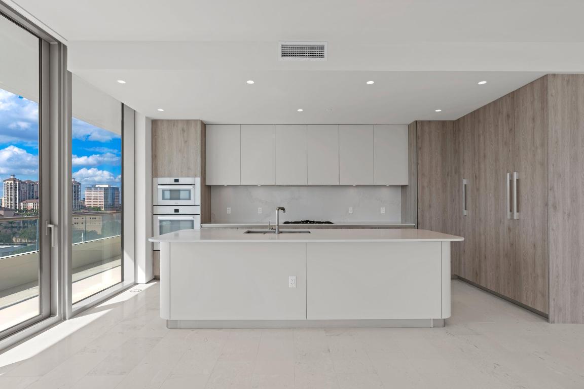 200 Arkona Court 801