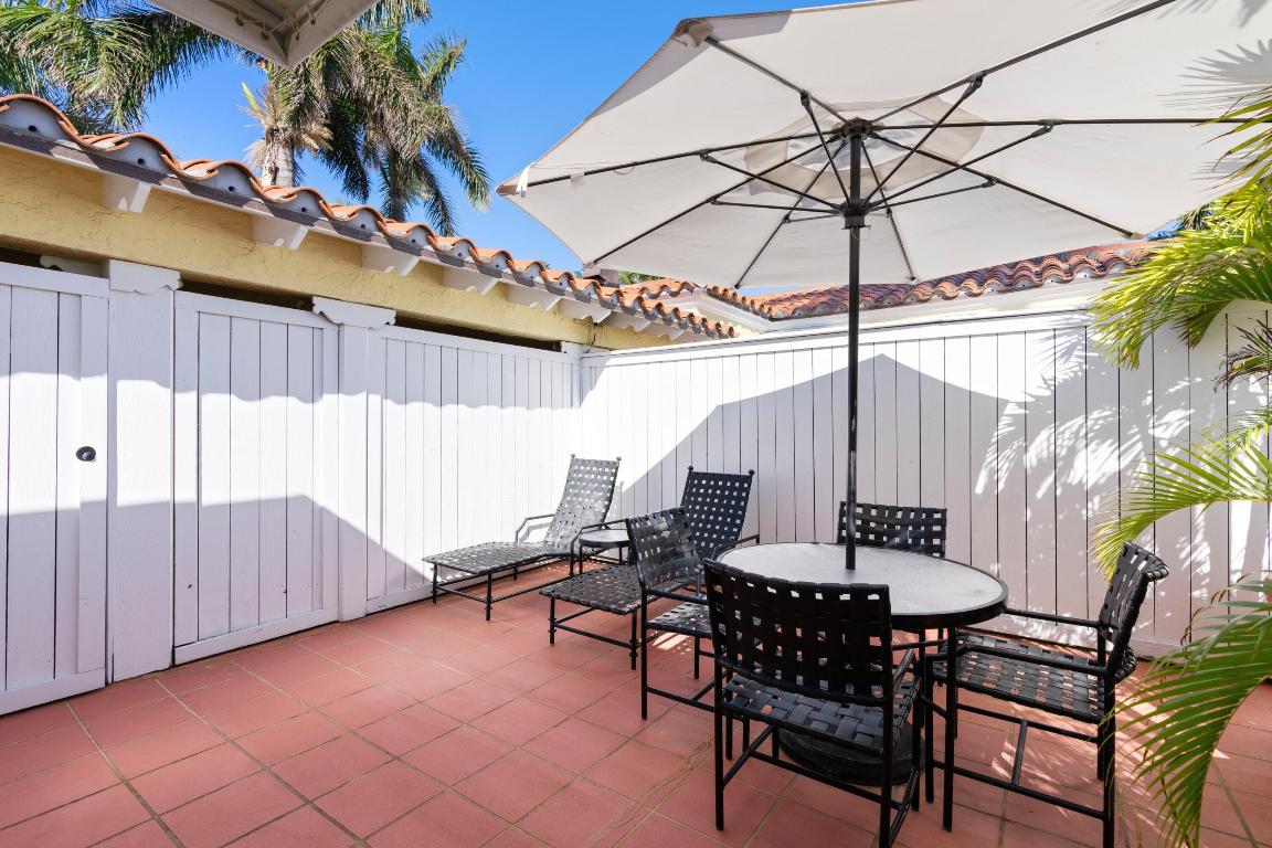 301 Australian Avenue 303