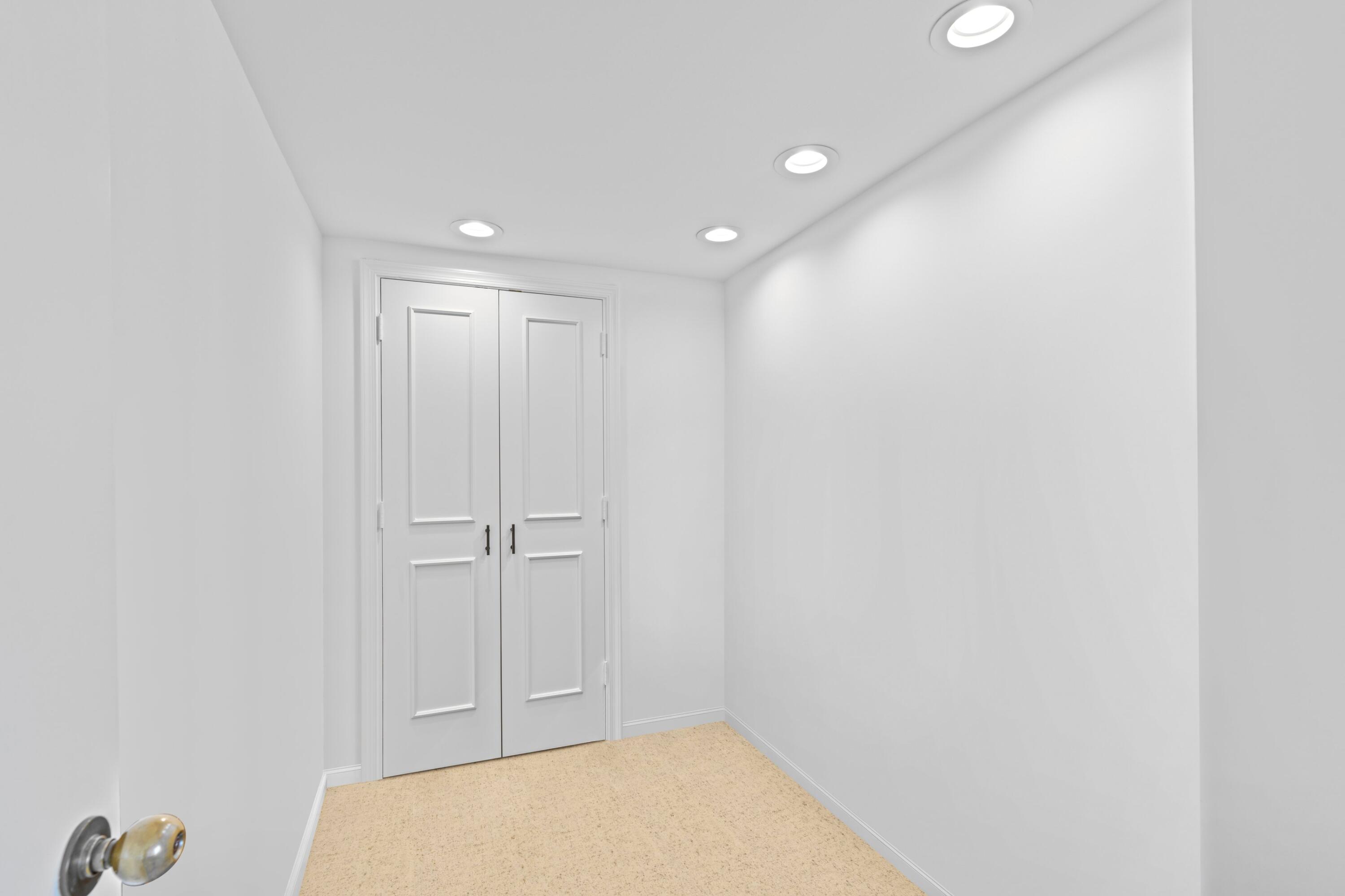 150 Bradley Place 304