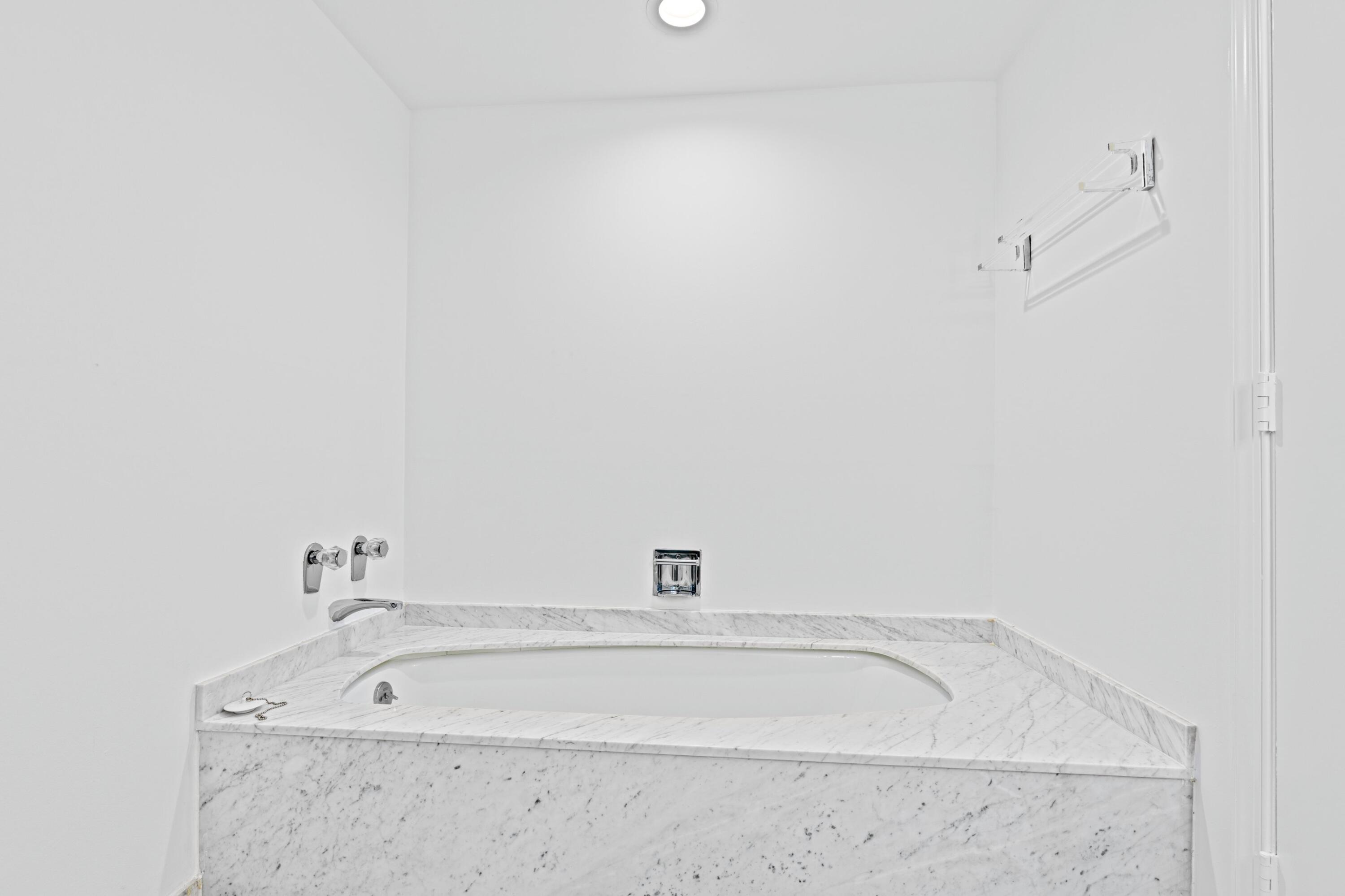 150 Bradley Place 304