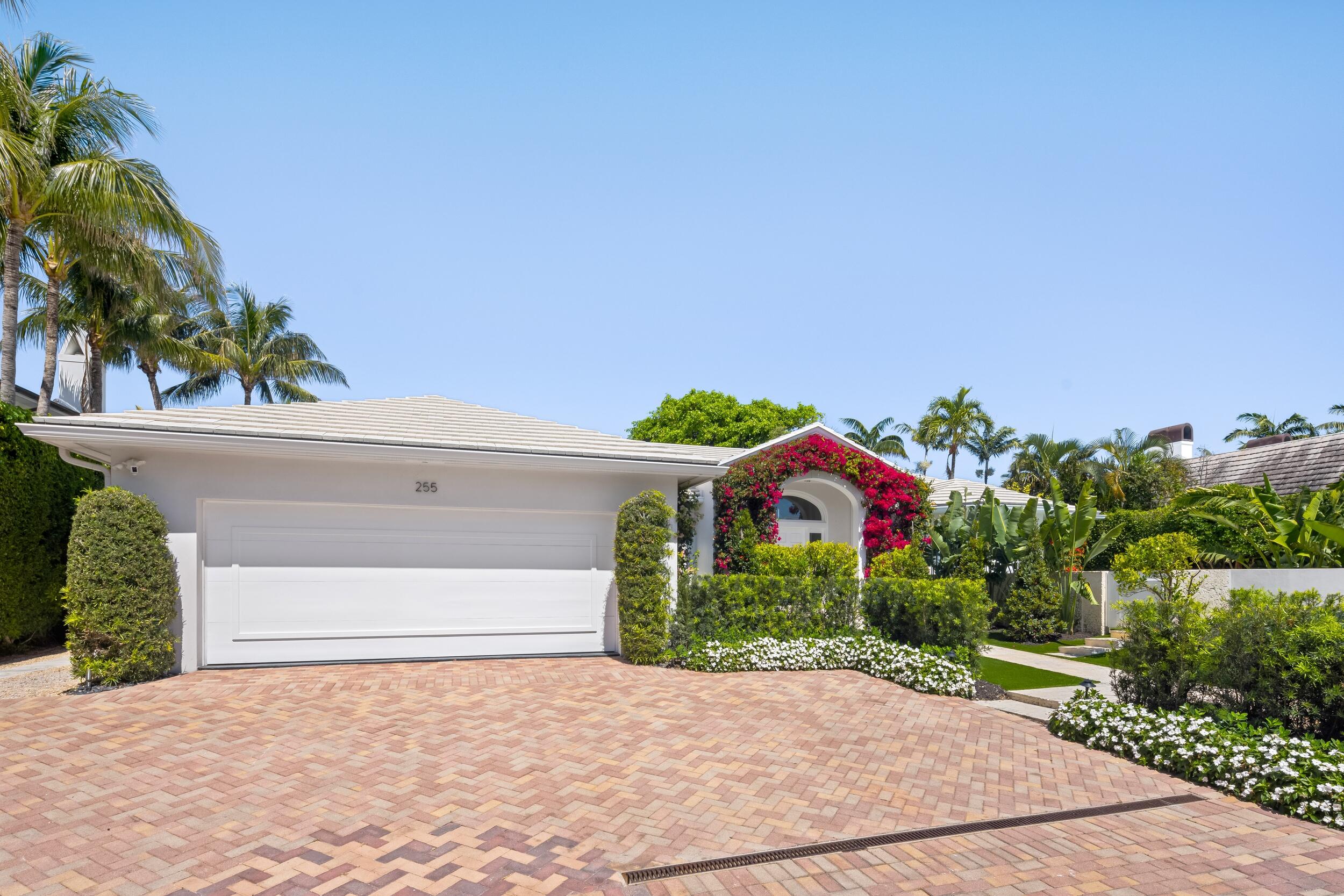 255 Ridgeview Drive