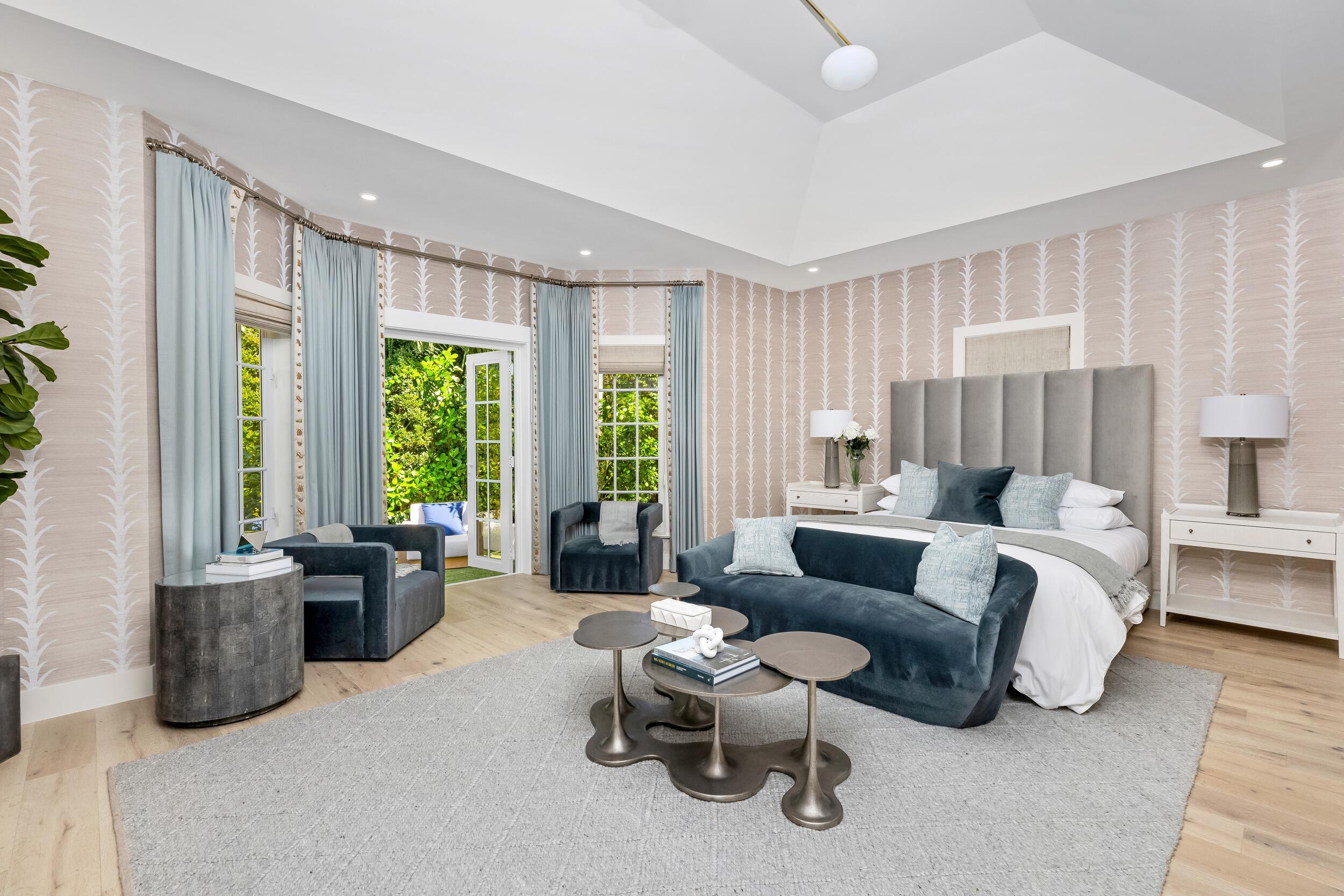 255 Ridgeview Drive