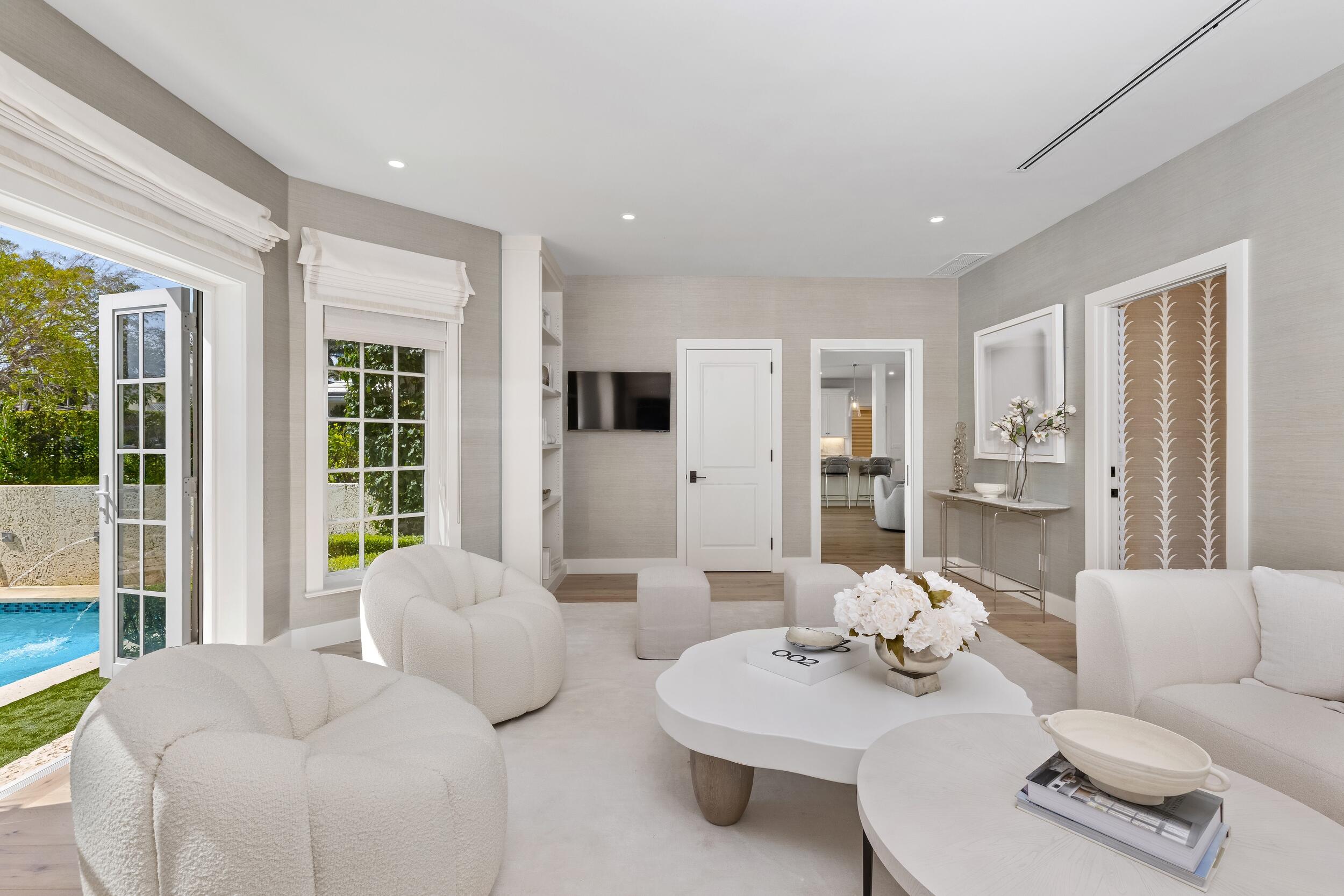 255 Ridgeview Drive