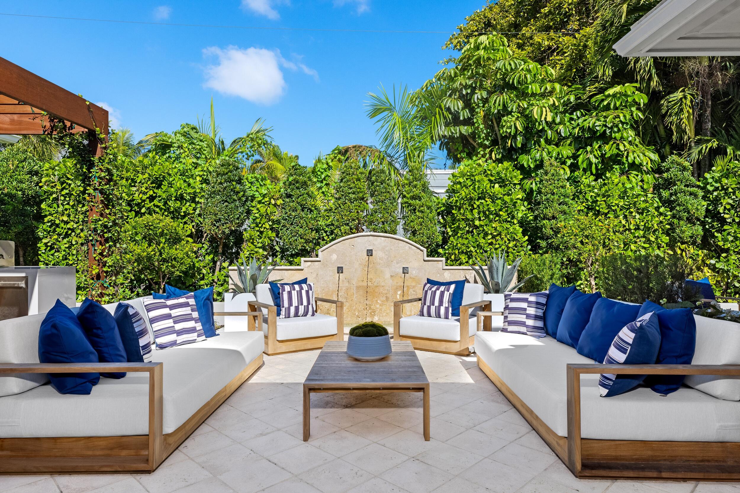255 Ridgeview Drive