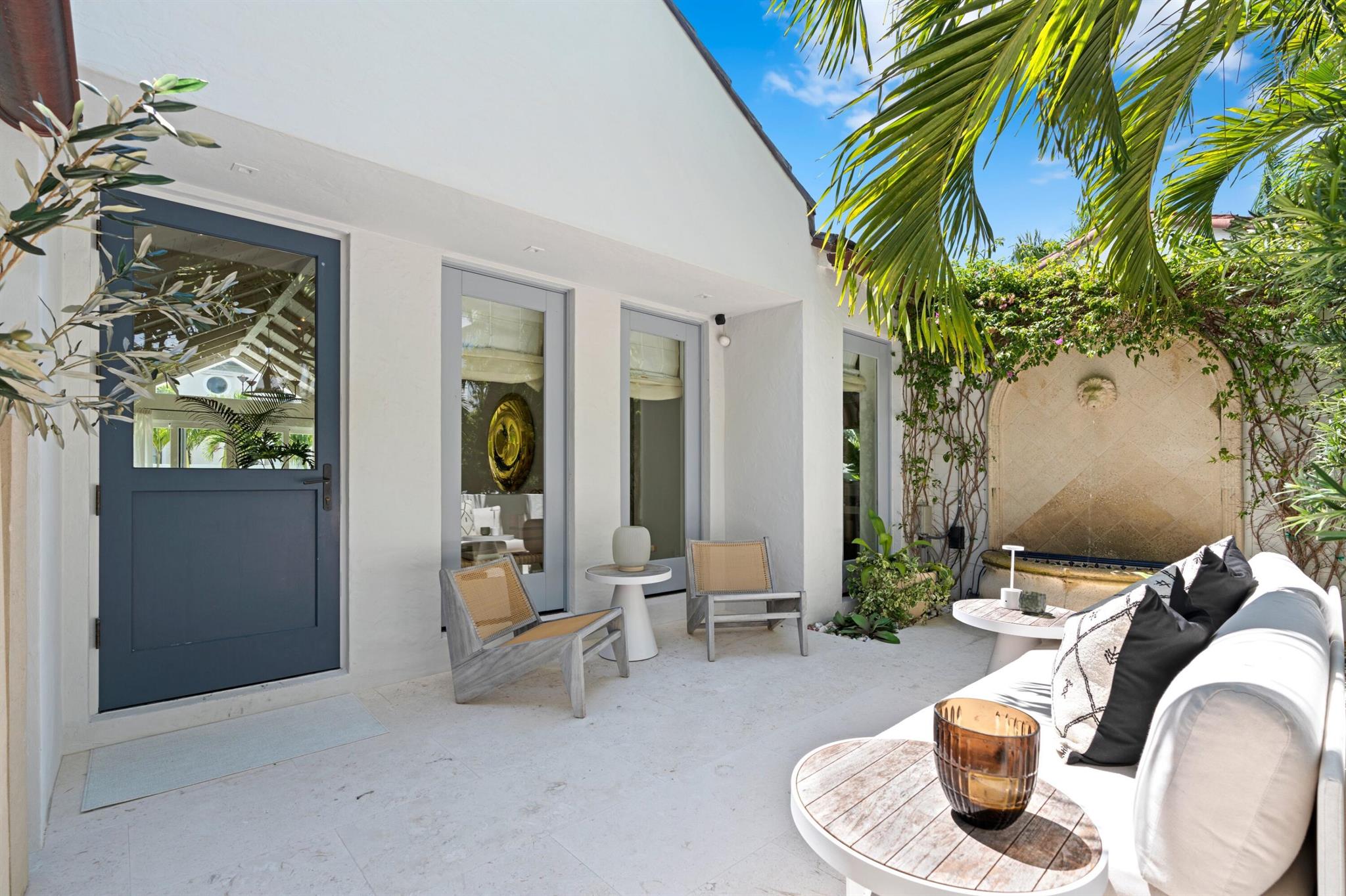 365 Hibiscus Avenue