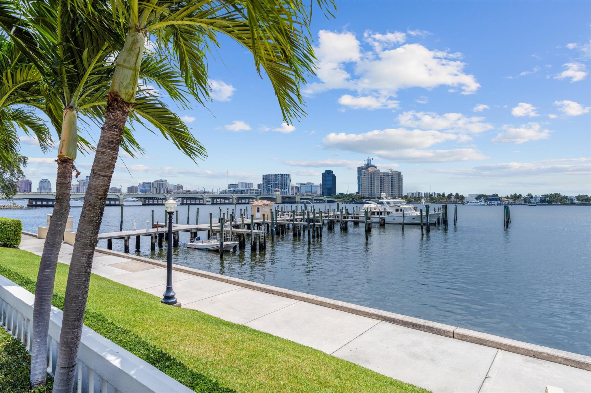 150 Bradley Place 712