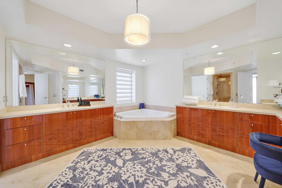 2700 N Ocean Drive 1604a