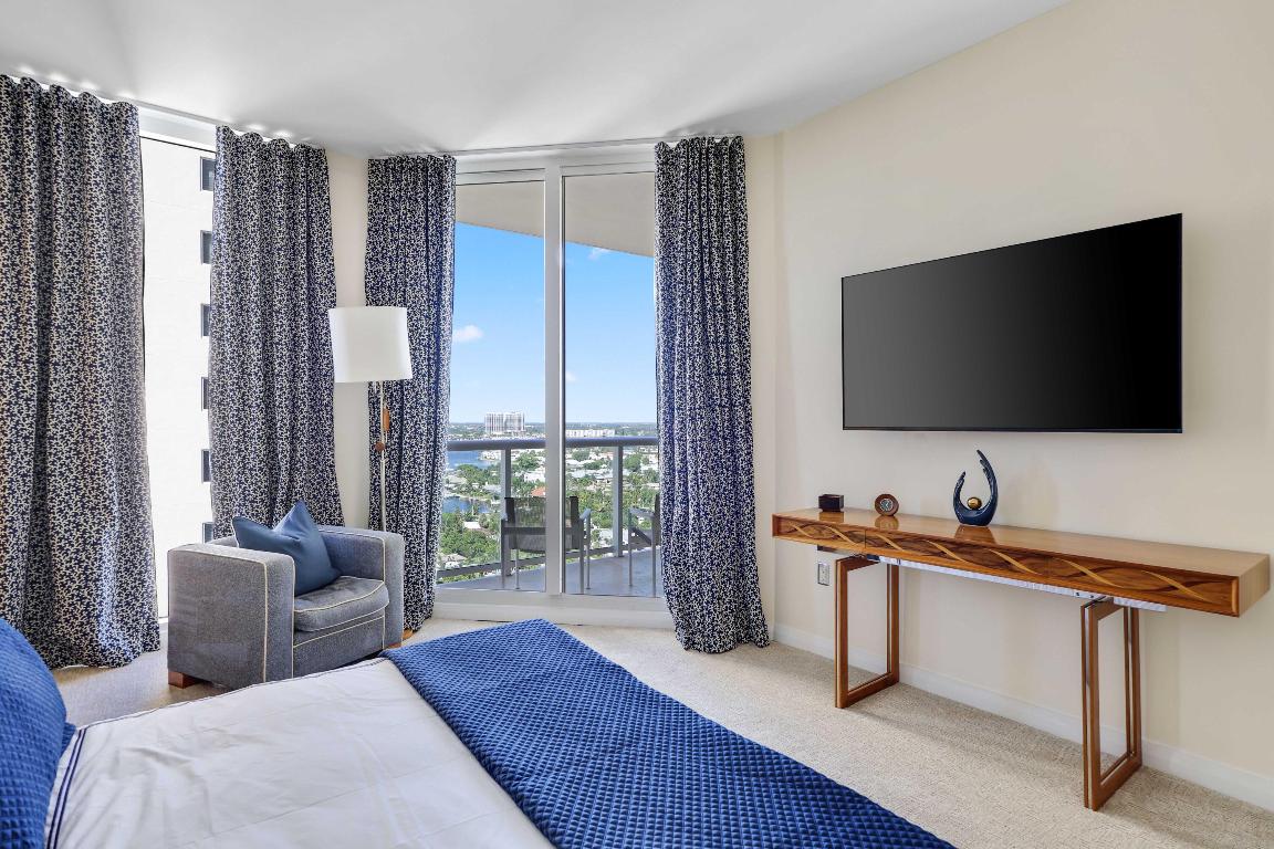 2700 N Ocean Drive 1604a