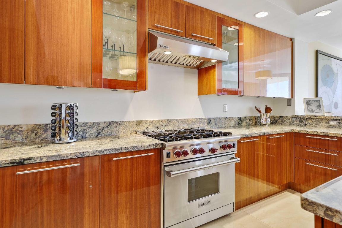 2700 N Ocean Drive 1604a