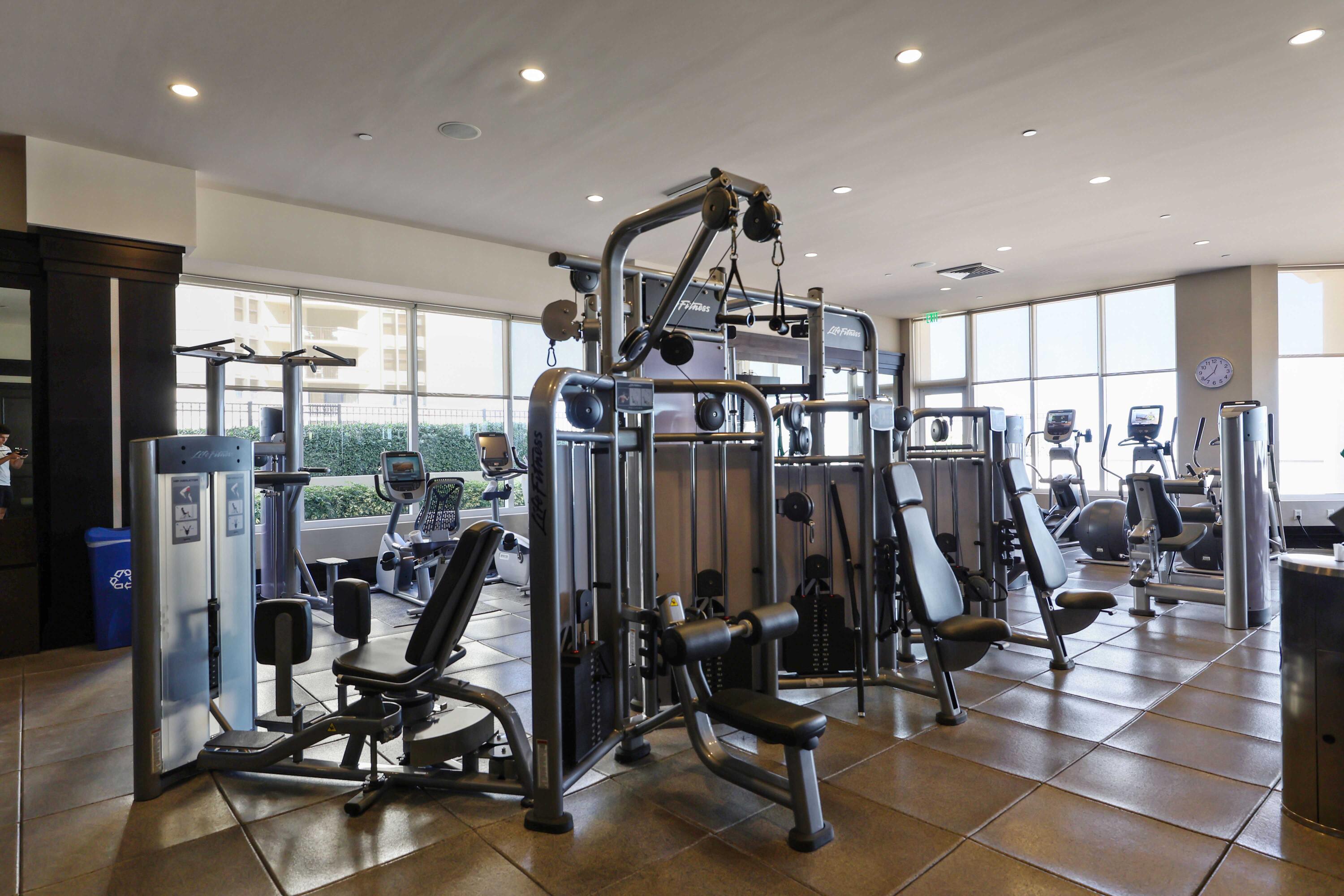 2700 N Ocean Drive 1604a