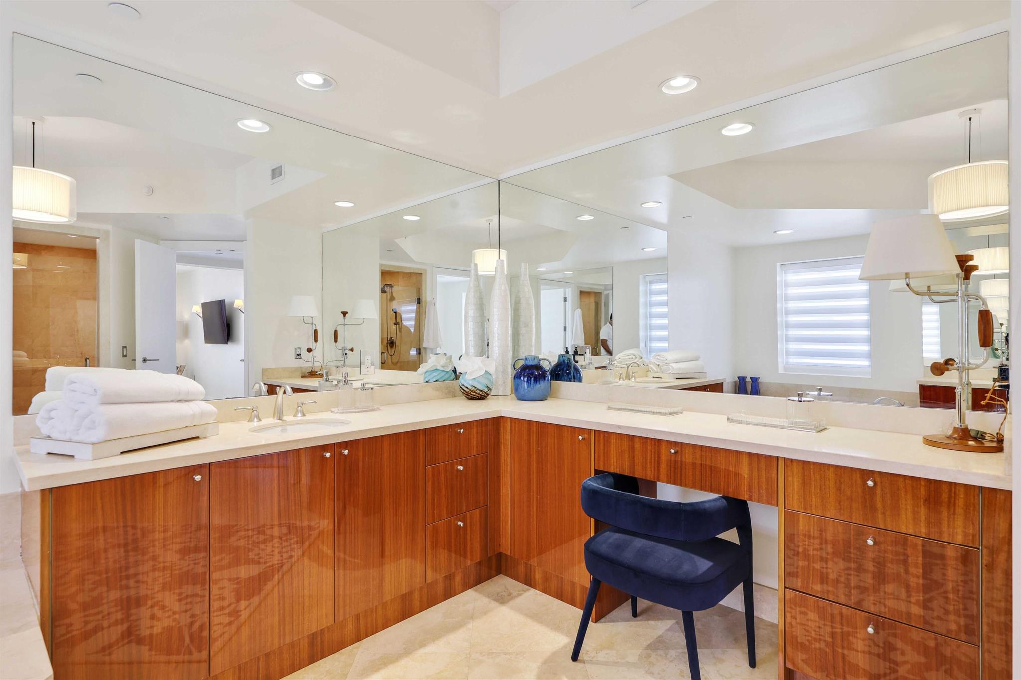 2700 N Ocean Drive 1604a