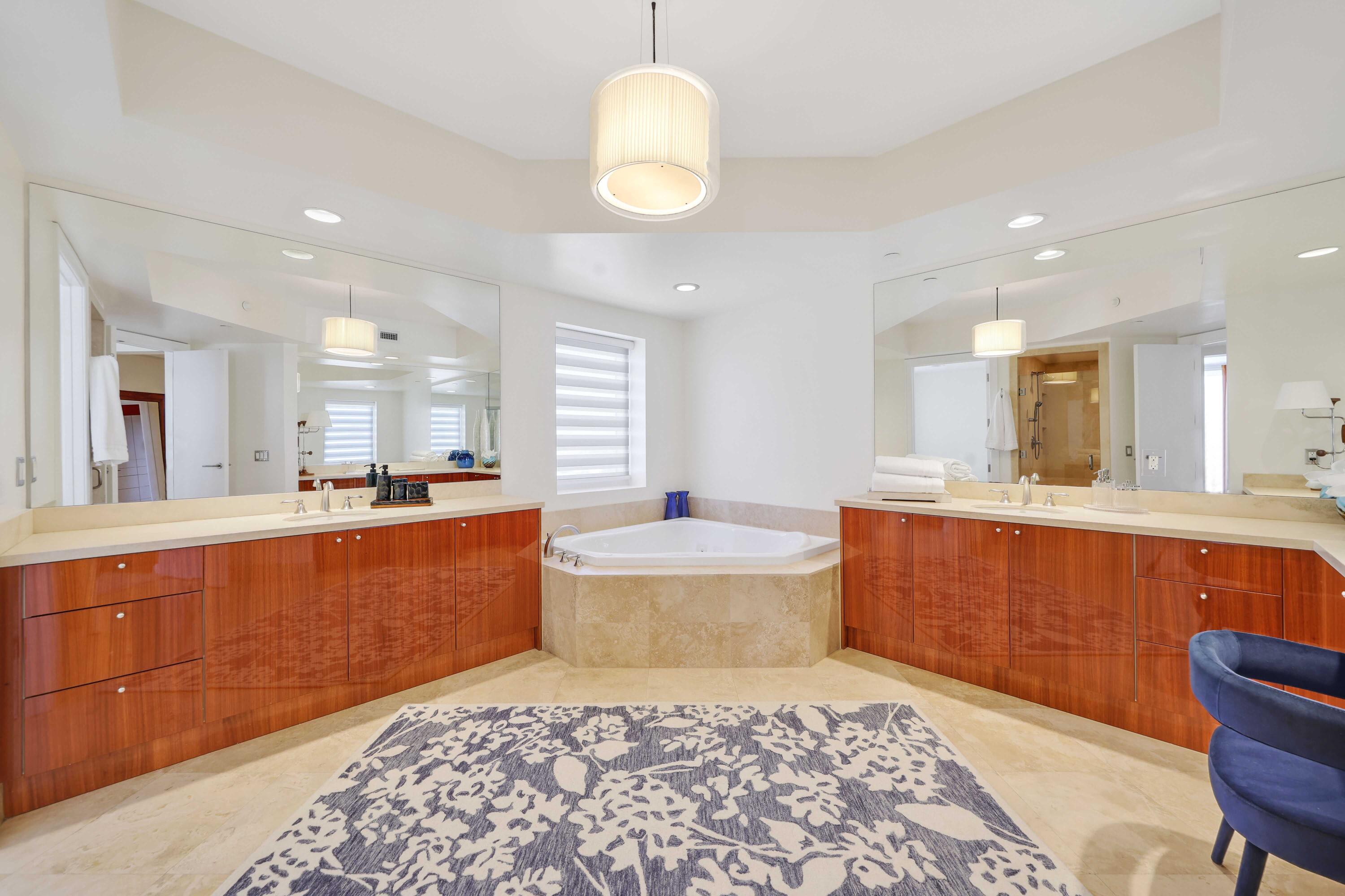 2700 N Ocean Drive 1604a