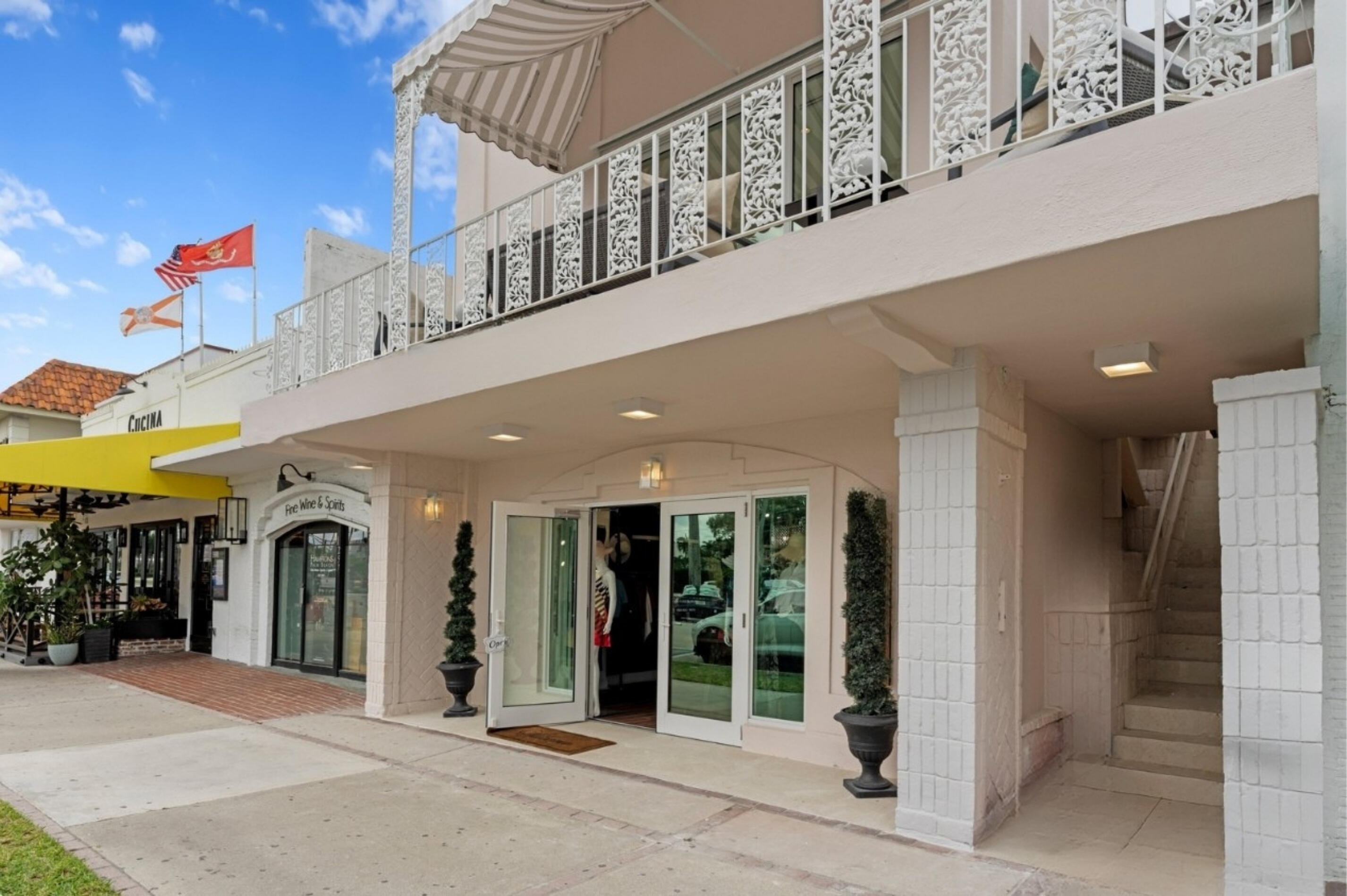 255 Royal Poinciana Way